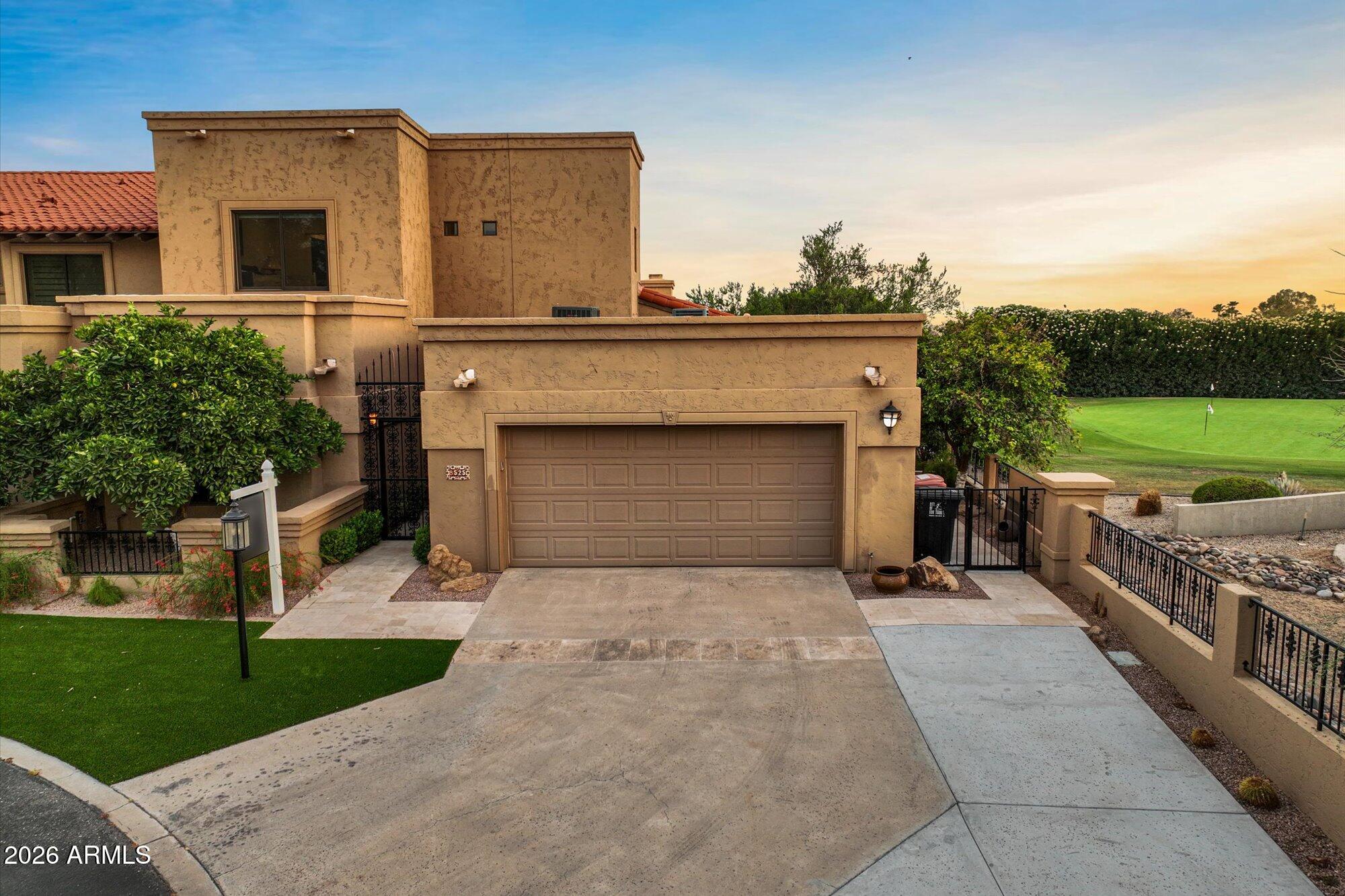 8525 E PARAISO Drive