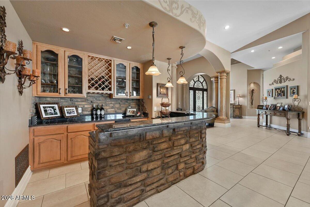 8669 E DAVENPORT Drive