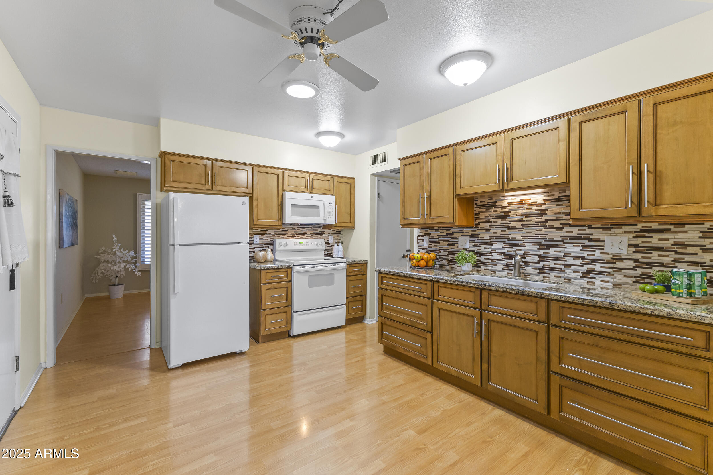 19801 N PONDEROSA Circle
