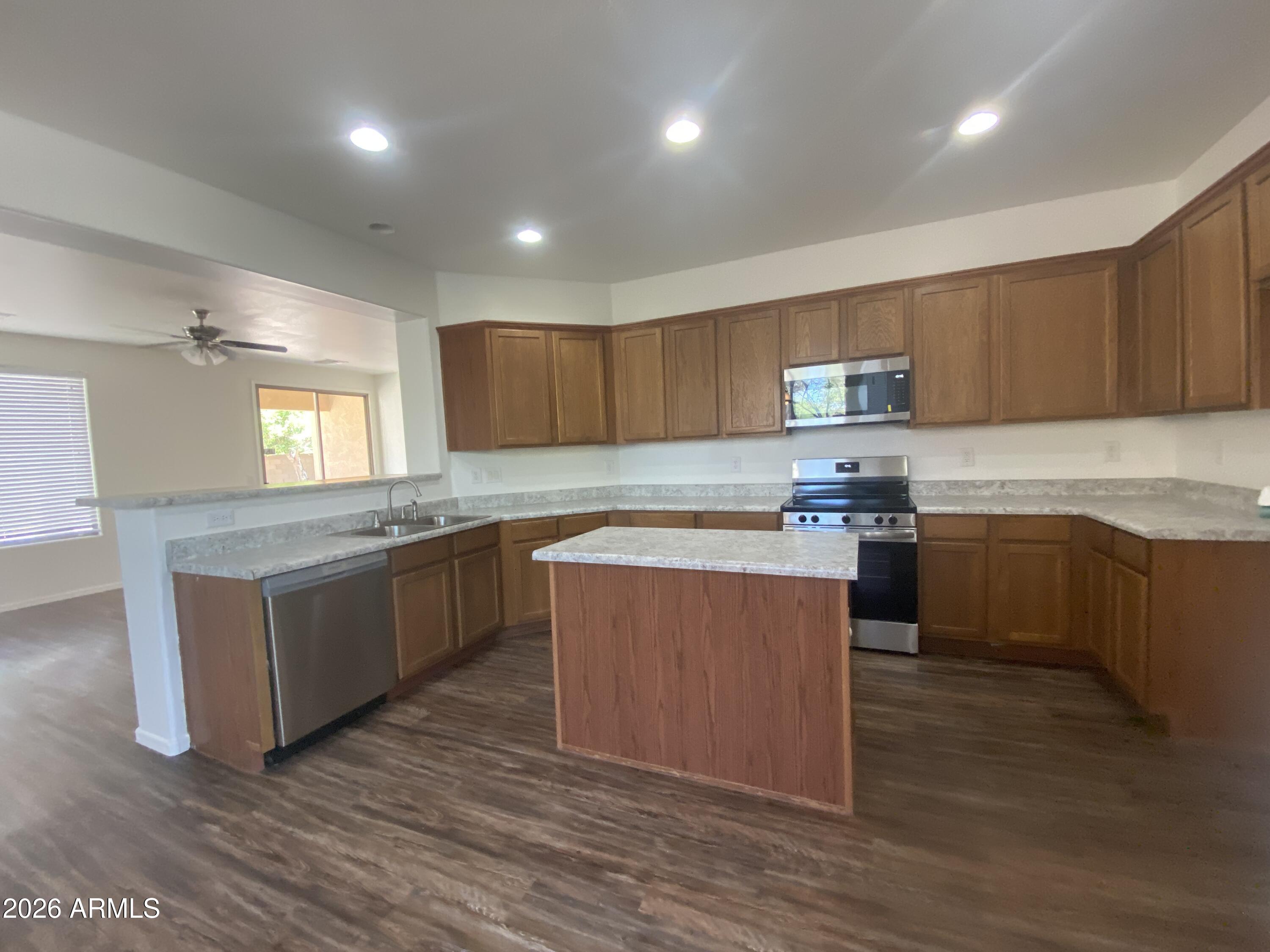 8552 W MALAPAI Drive