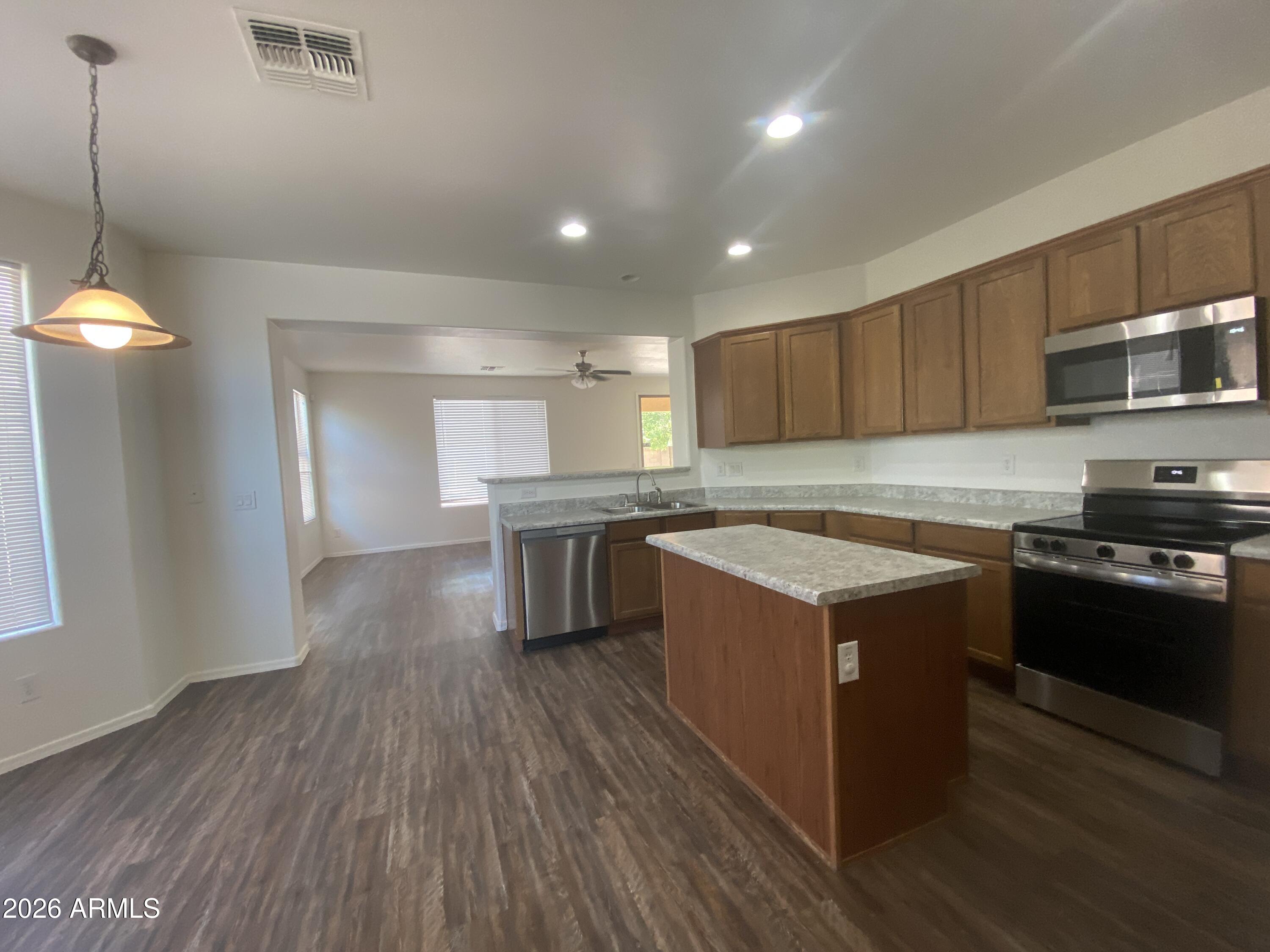 8552 W MALAPAI Drive