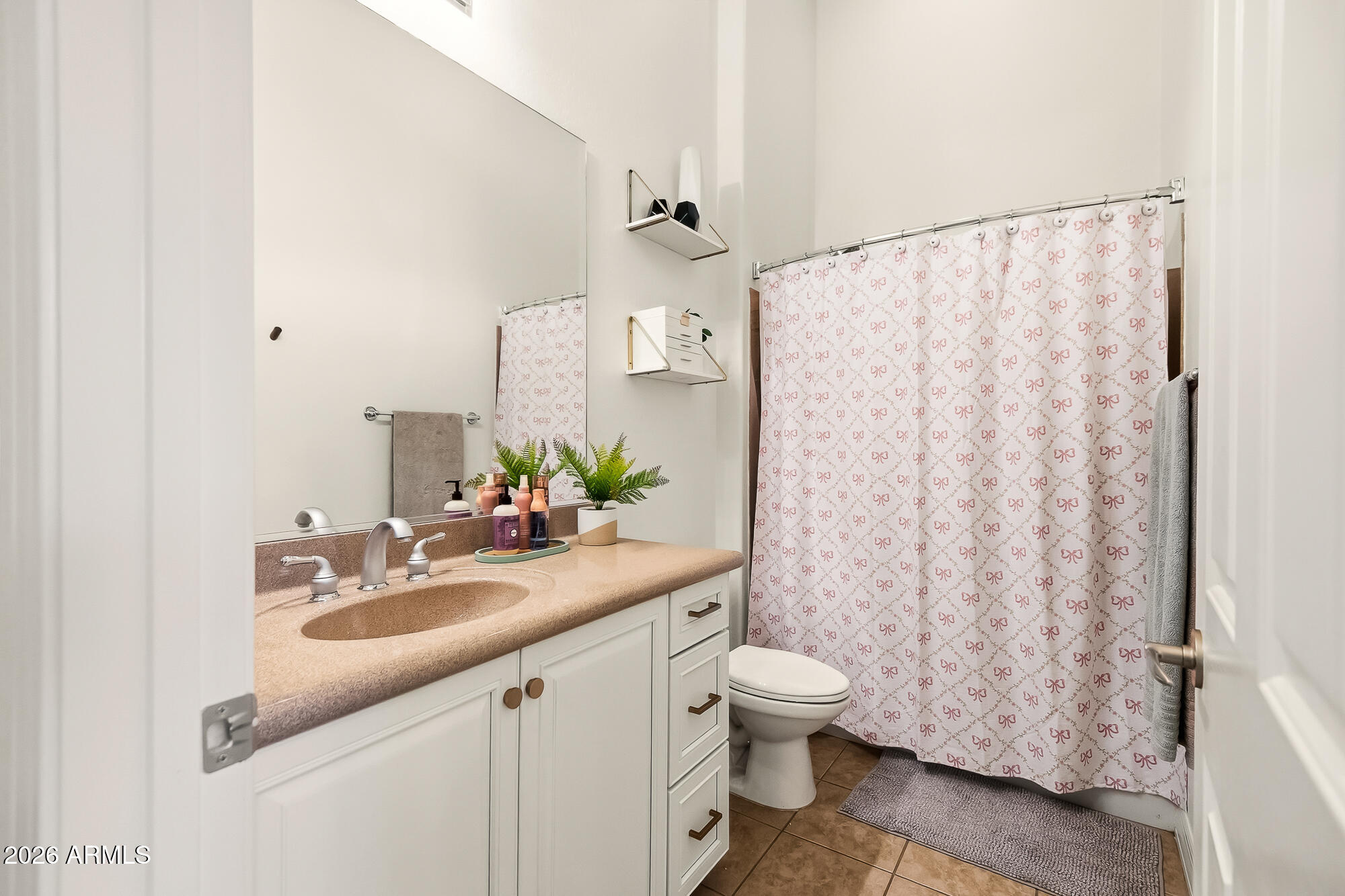 ANTHEM COUNTRY CLUB - Residential