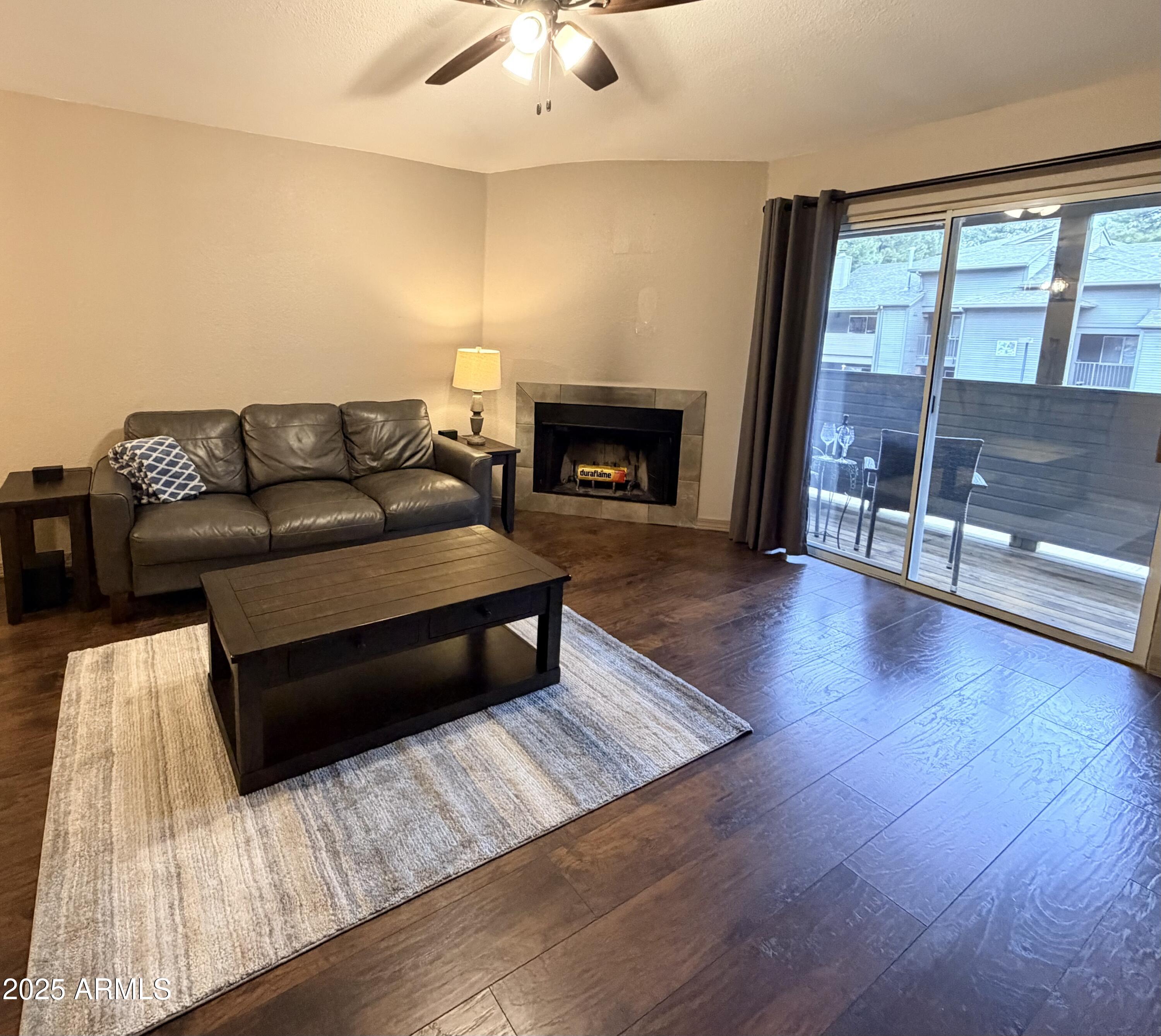 1385 W University Avenue 08-257