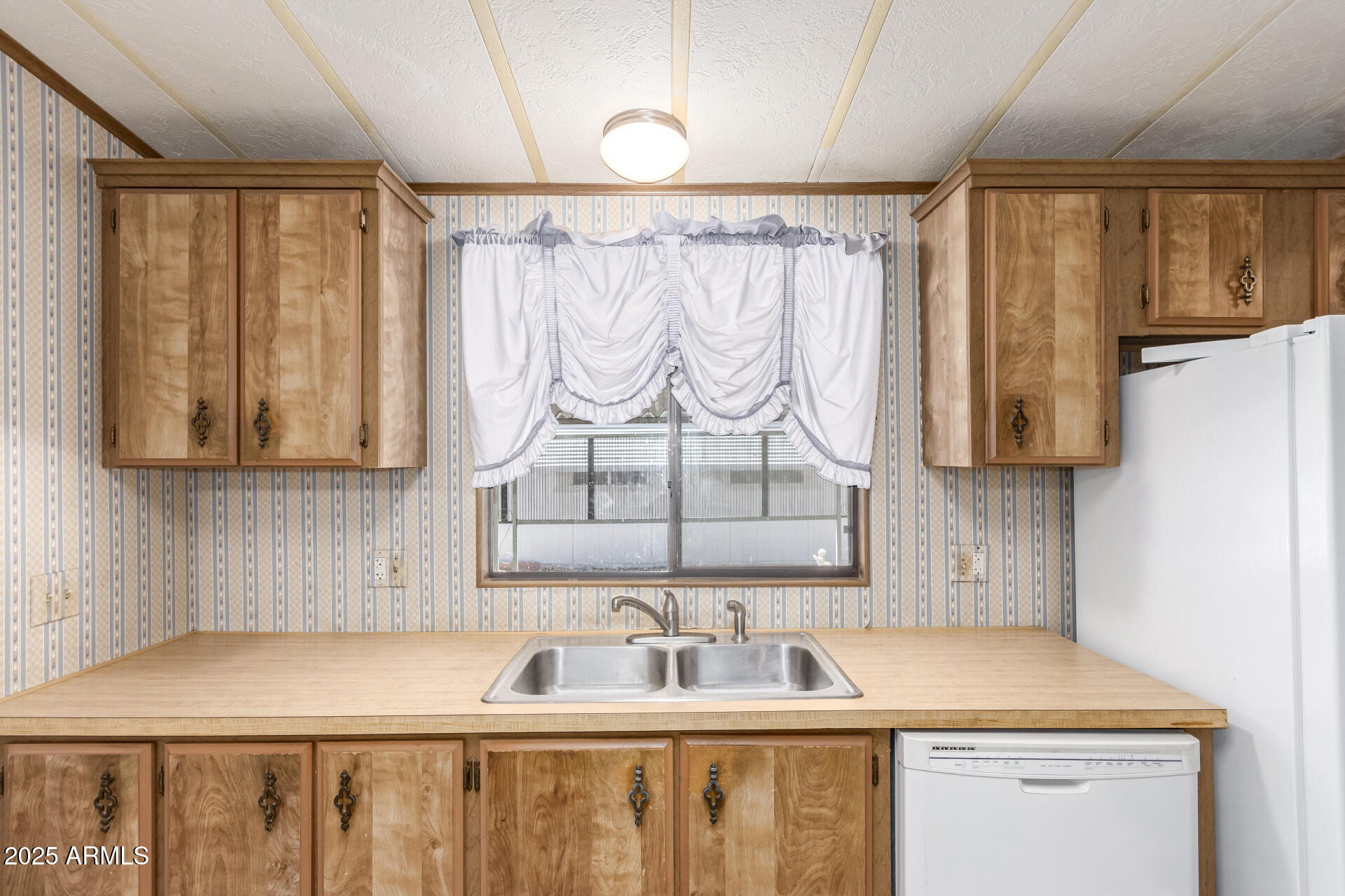 S9 T6S R6E - Residential