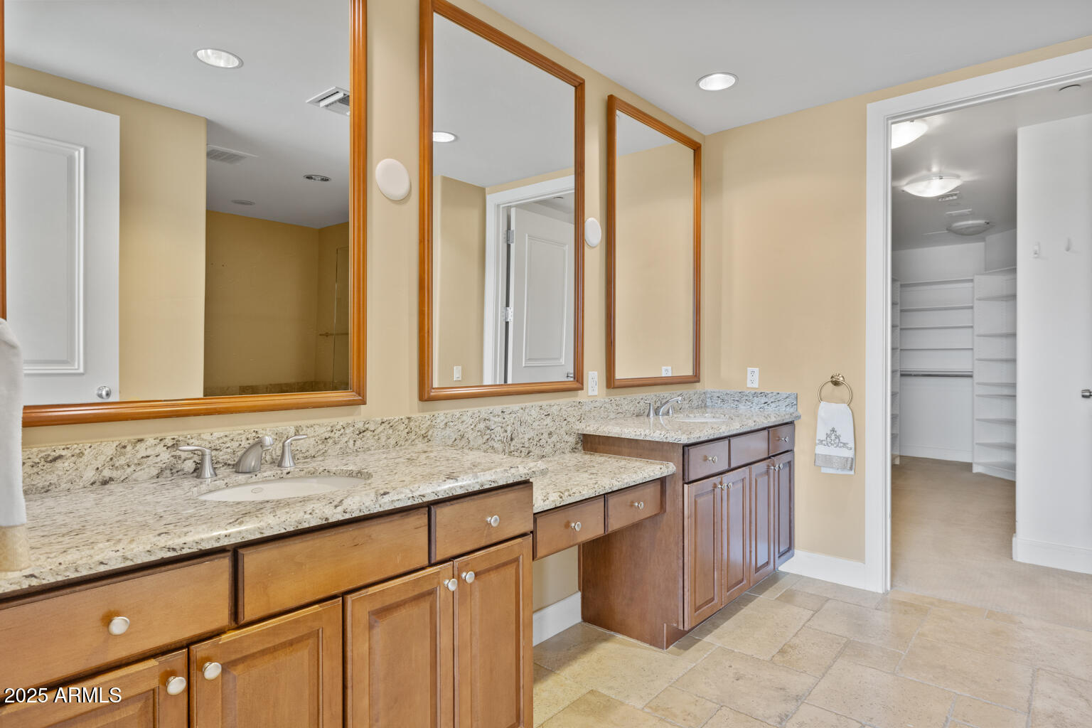 2211 E CAMELBACK Road E 604