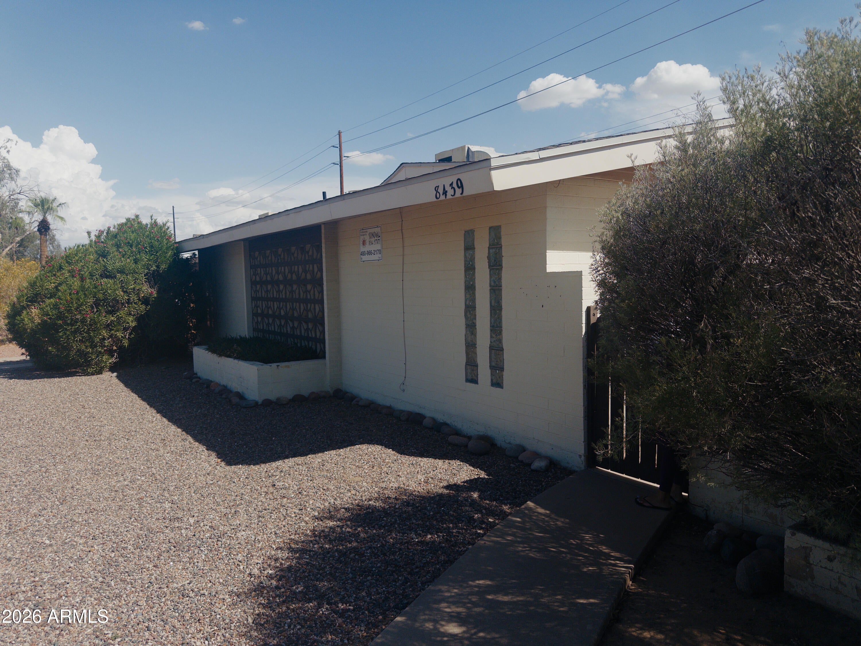 8439 E CORONADO Road