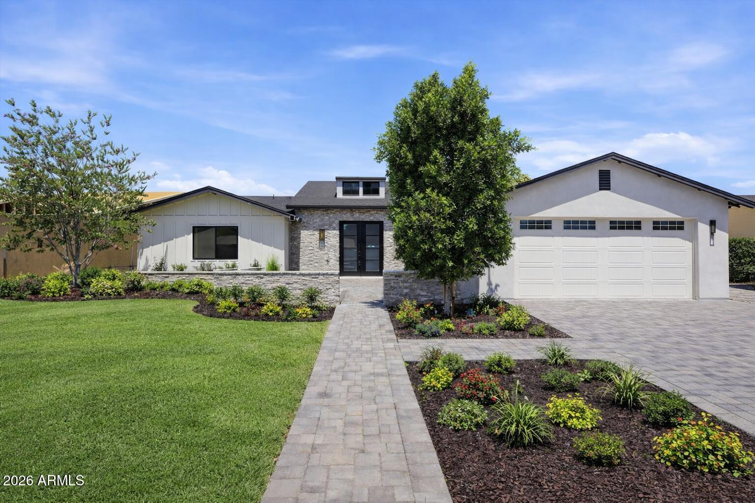 4348 E MITCHELL Drive