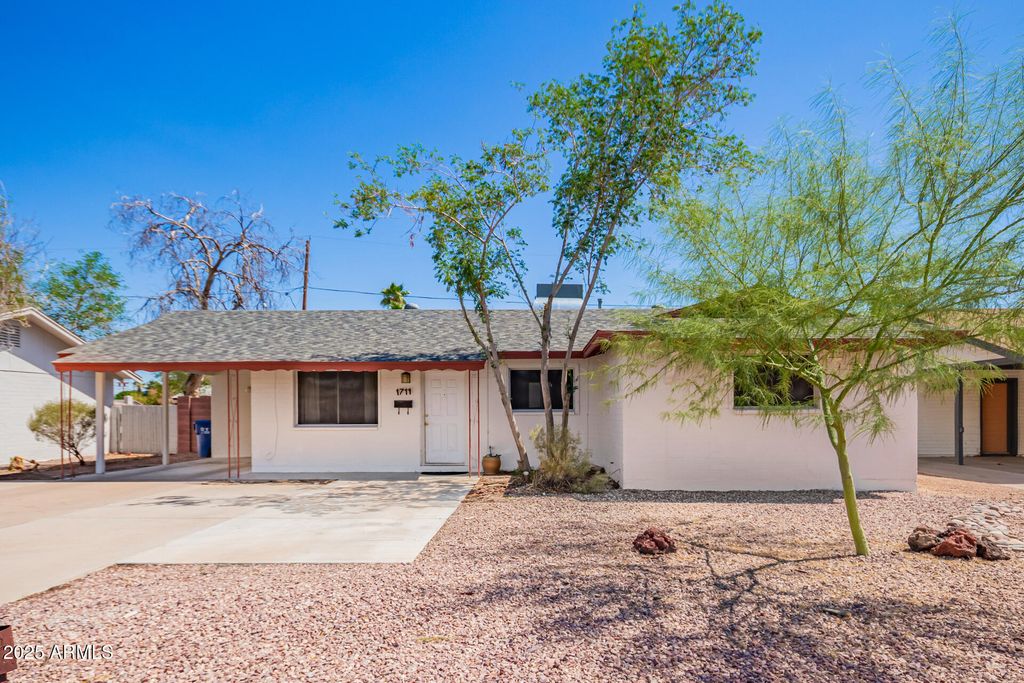 Photo of 1711 S Hardy Drive, Tempe, AZ 85281 (MLS # 6919680)