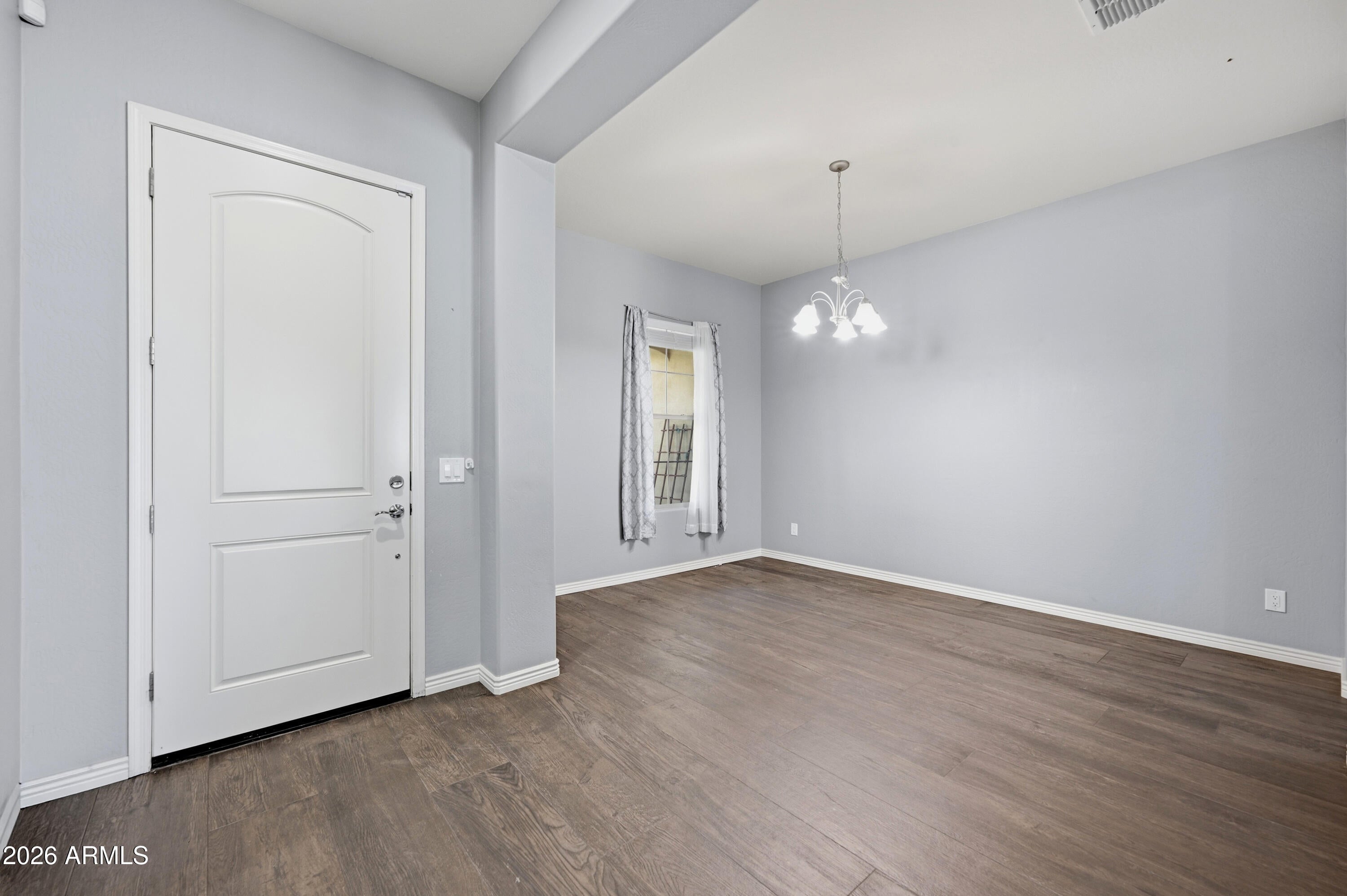 5538 S ABBEY --