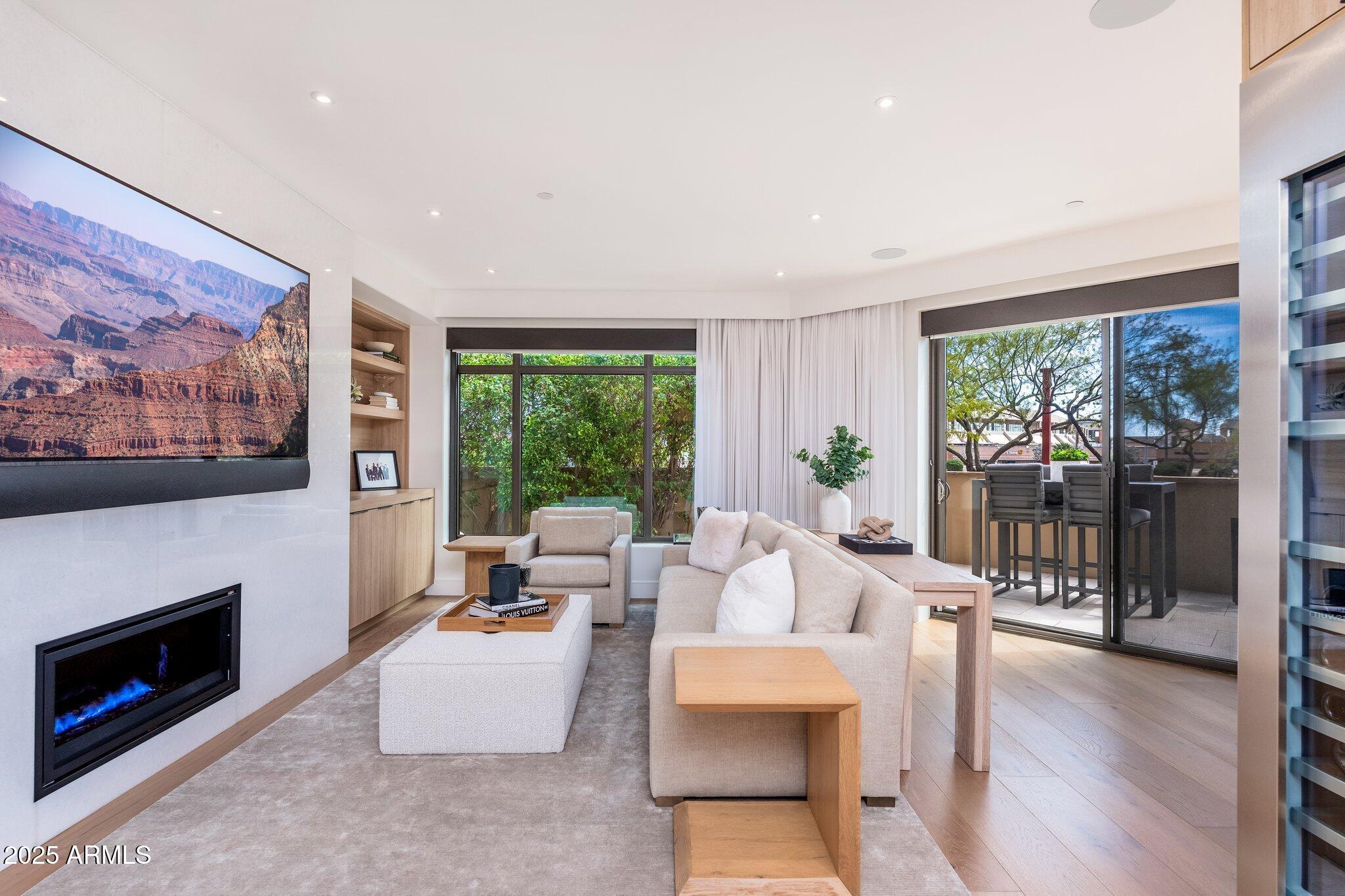 7175 E CAMELBACK Road 109