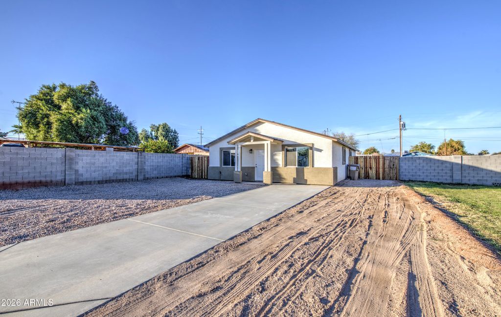Photo of 604 E South Avenue, Buckeye, AZ 85326 (MLS # 6995678)