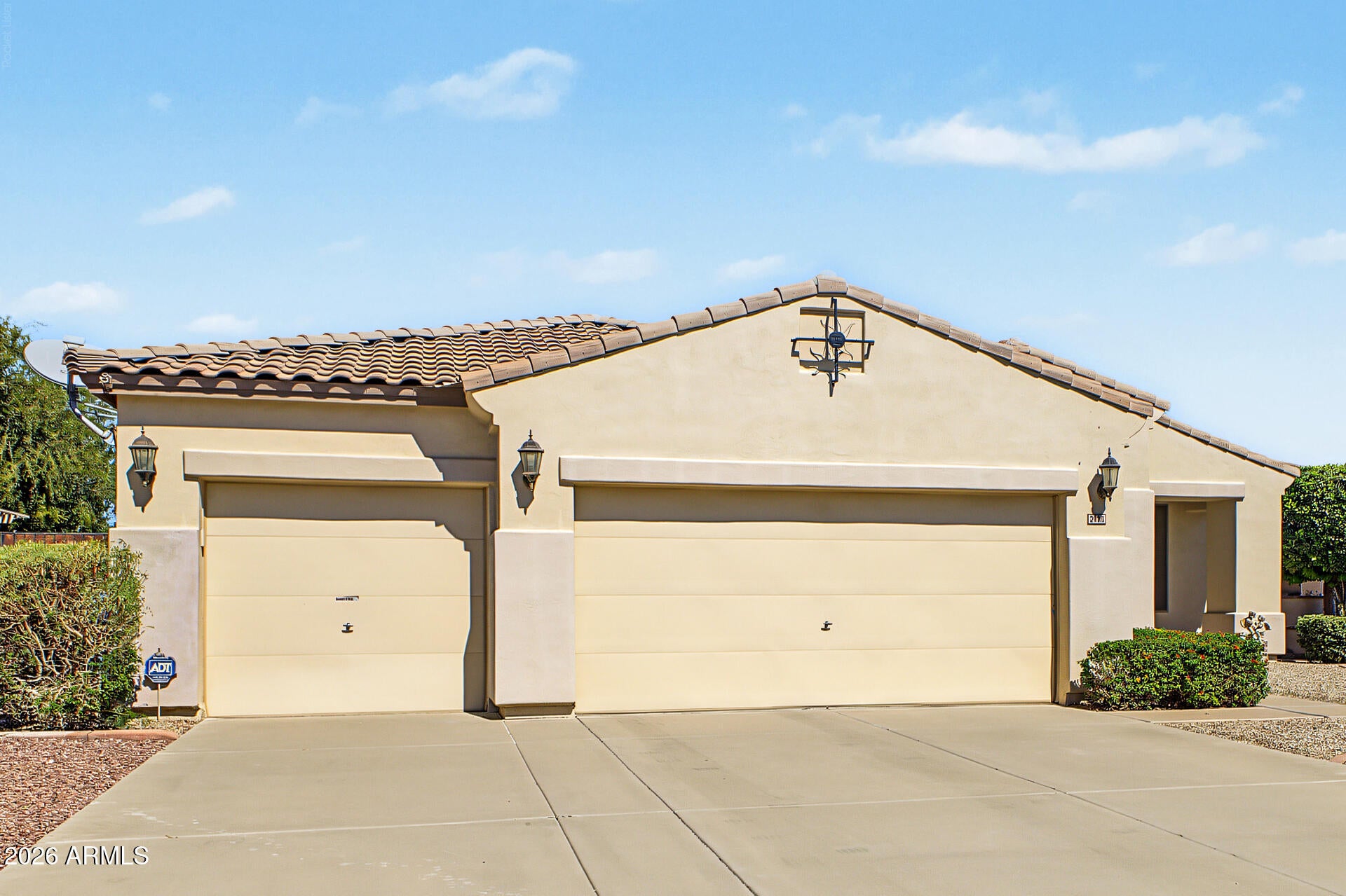 2498 E ERIE Court