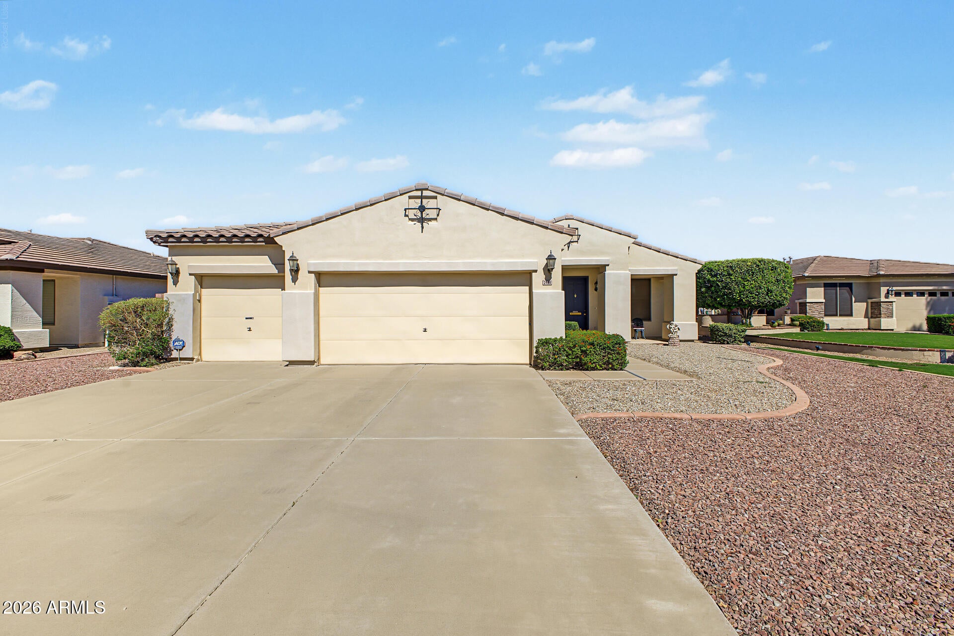 2498 E ERIE Court