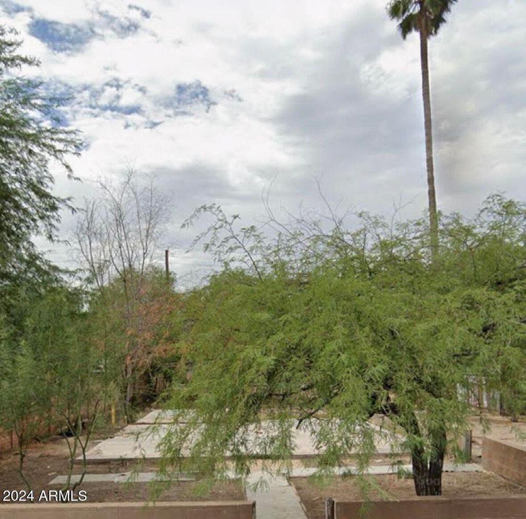 Photo of 6032 S 12th Place #4, Phoenix, AZ 85042 (MLS # 6926314)