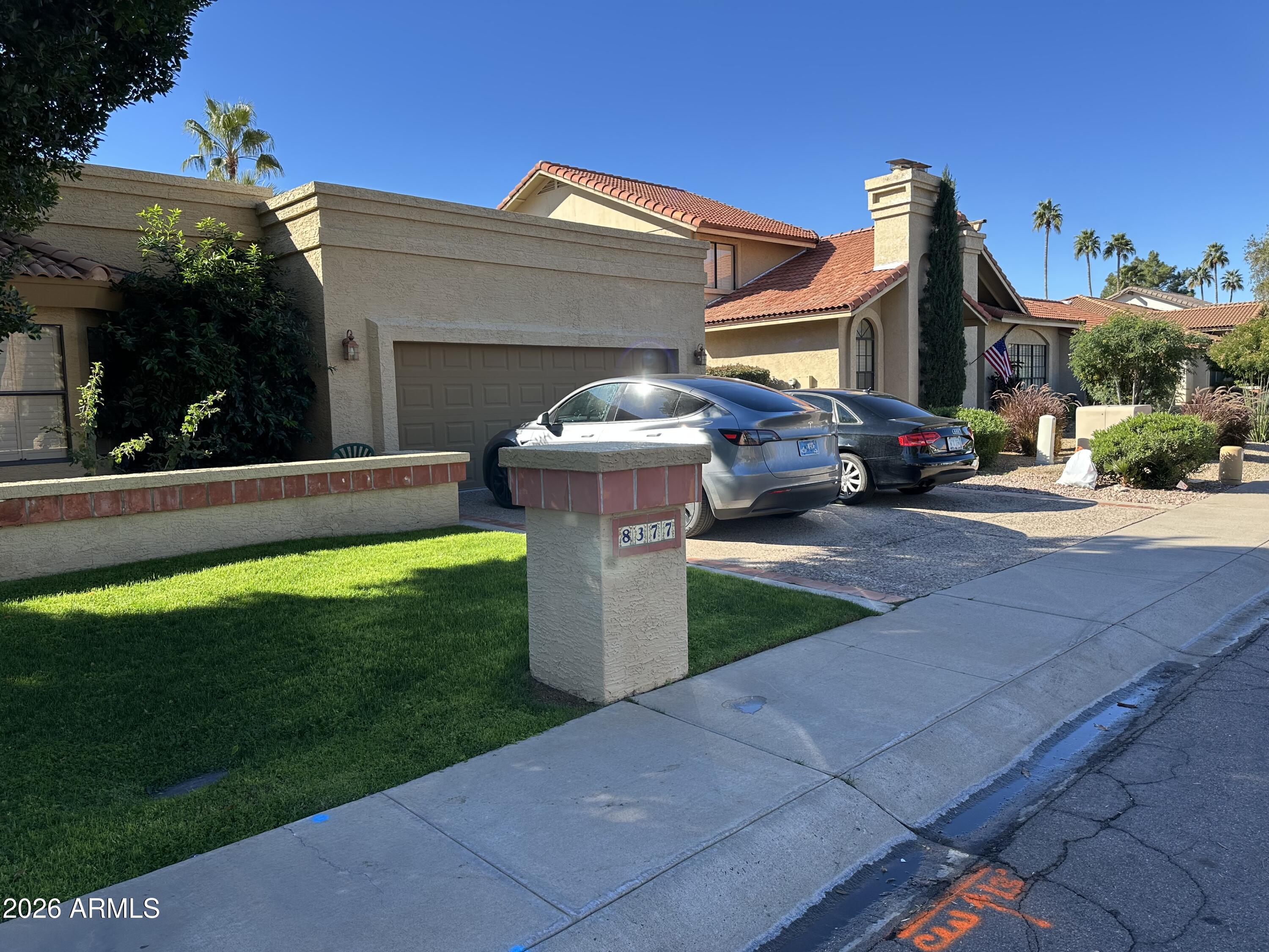 8377 E Thoroughbred Trail