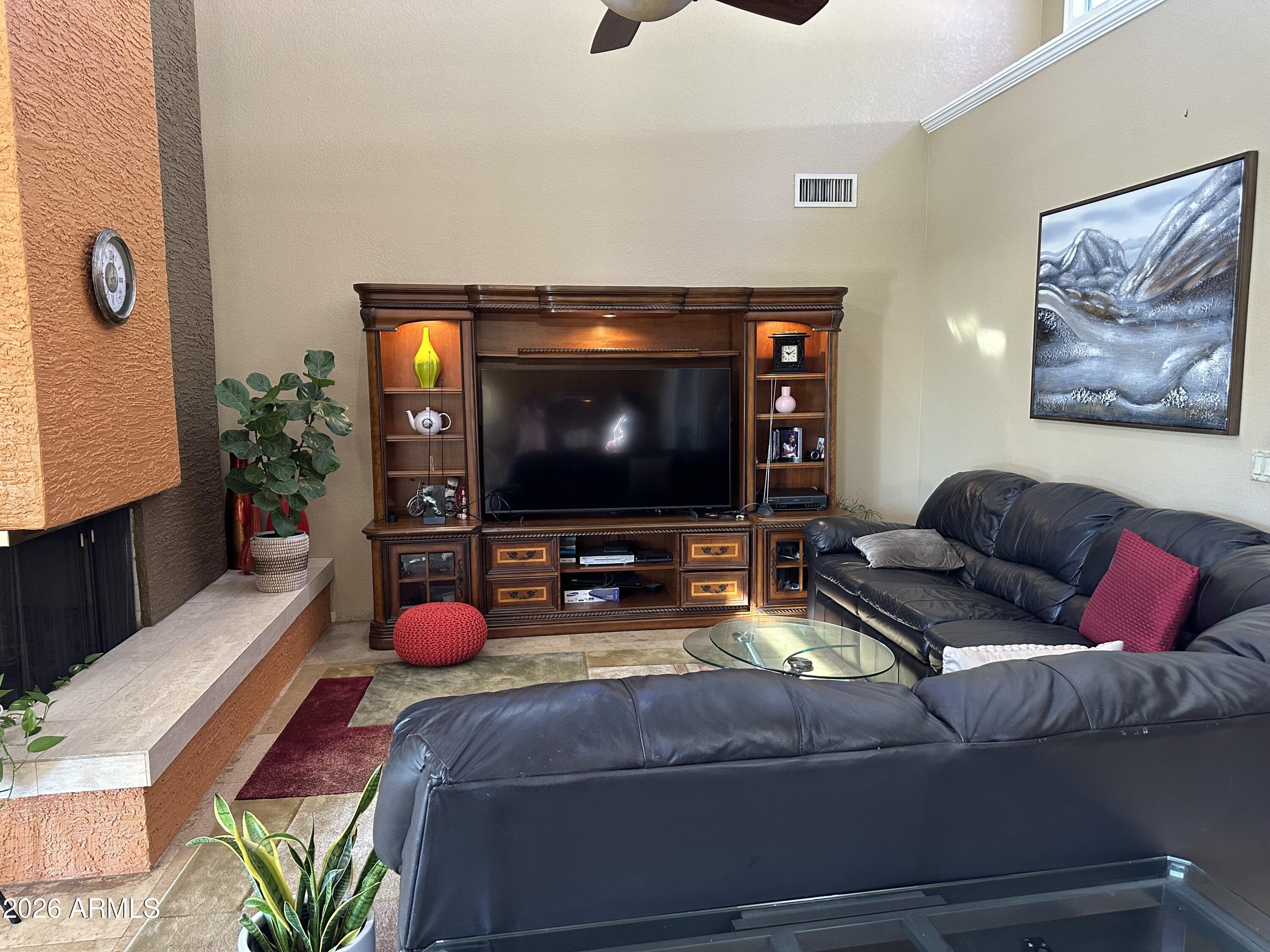 8377 E Thoroughbred Trail