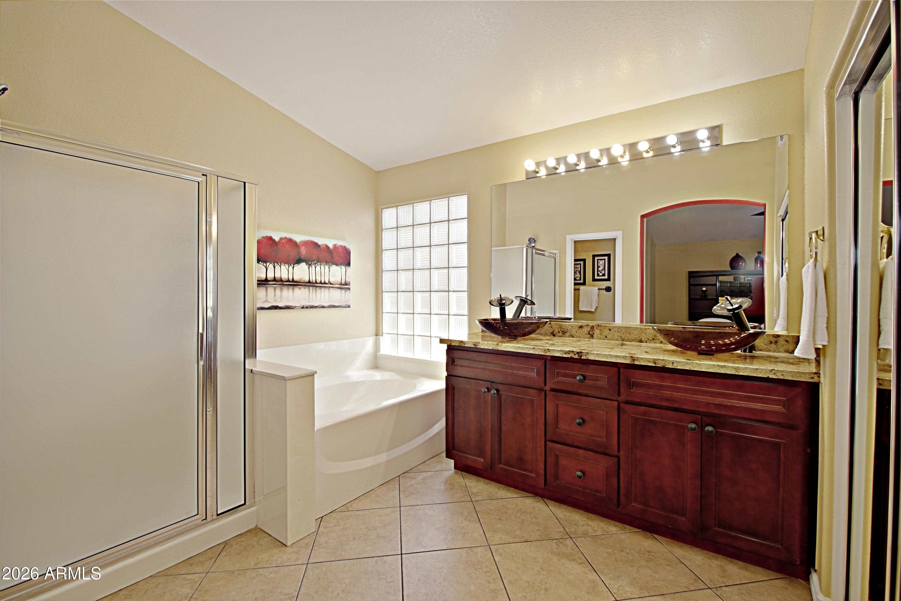FULTON HOMES AT ARROWHEAD - Residential