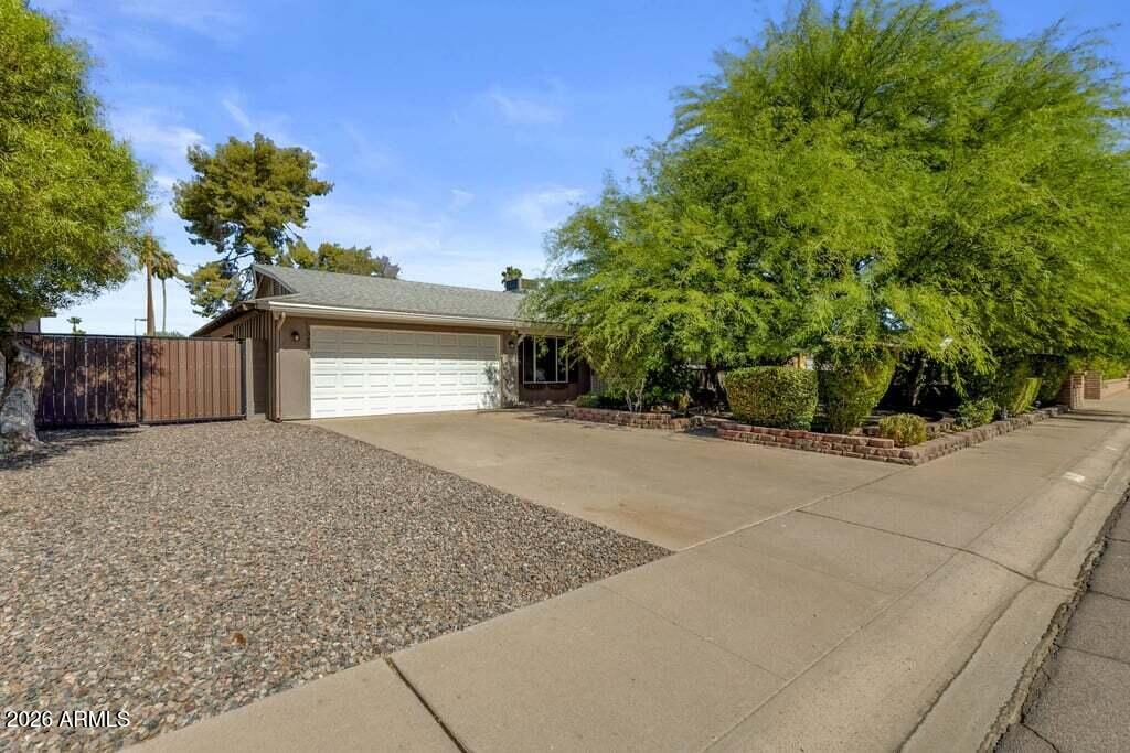 3708 N 85TH Street