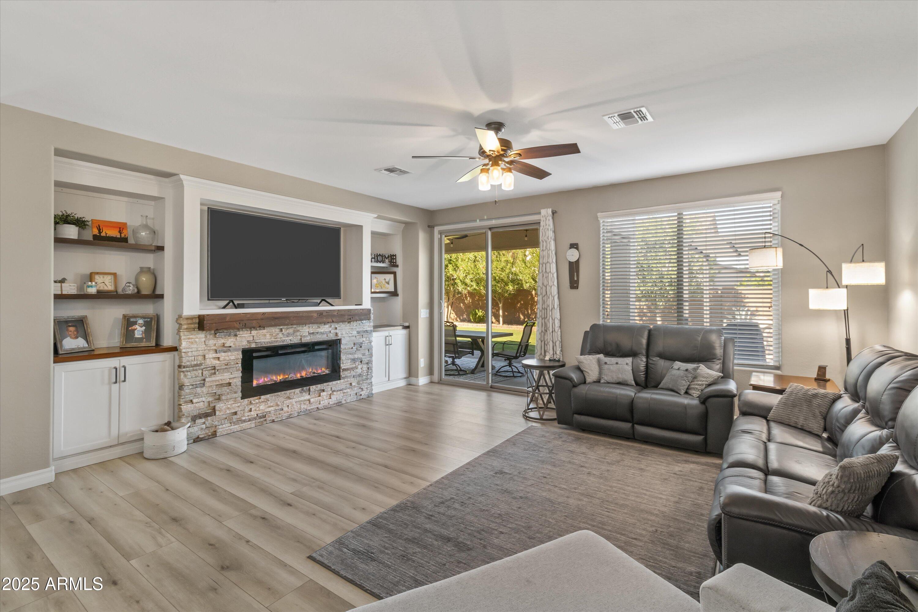 684 W Coffee Tree Avenue