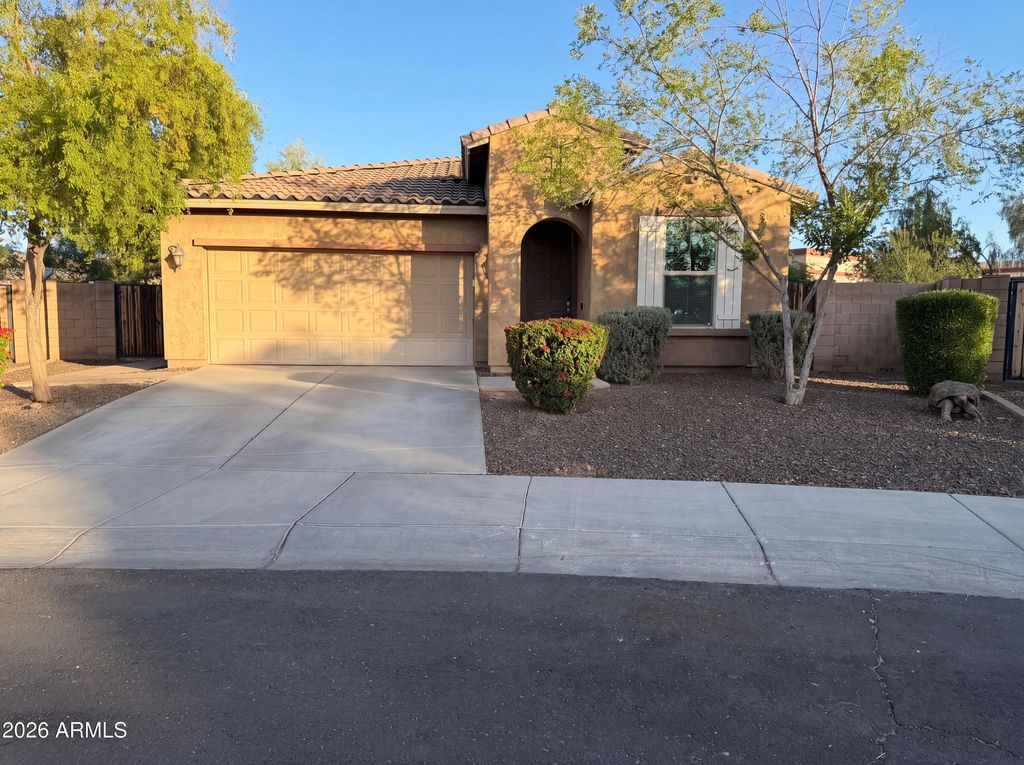 Photo of 112 E Bernie Lane, Gilbert, AZ 85295 (MLS # 7021474)