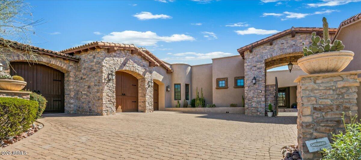 11027 E WILDCAT HILL Road