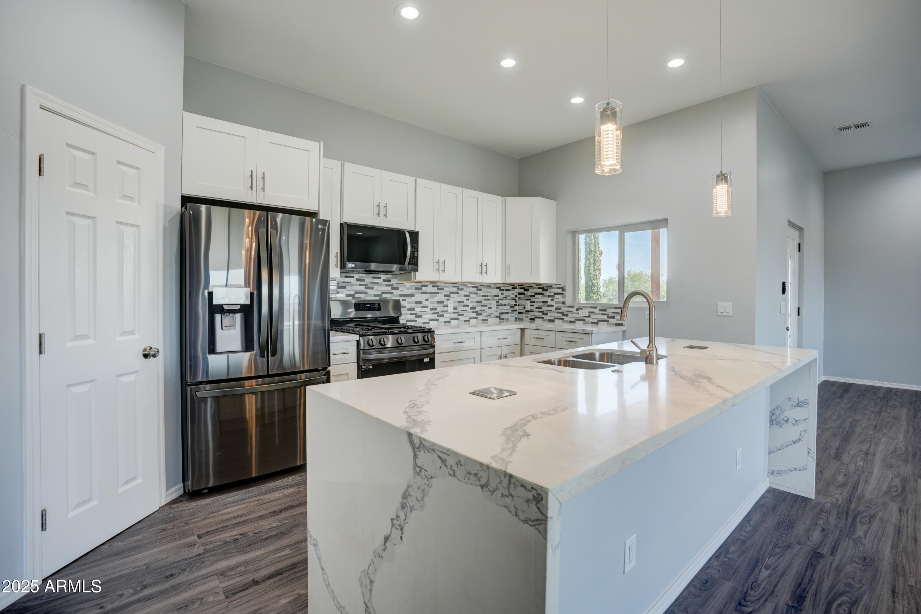 Cottonwood, Arizona 86326, United States, 3 Bedrooms Bedrooms, ,2 BathroomsBathrooms,Residential,Active,240975