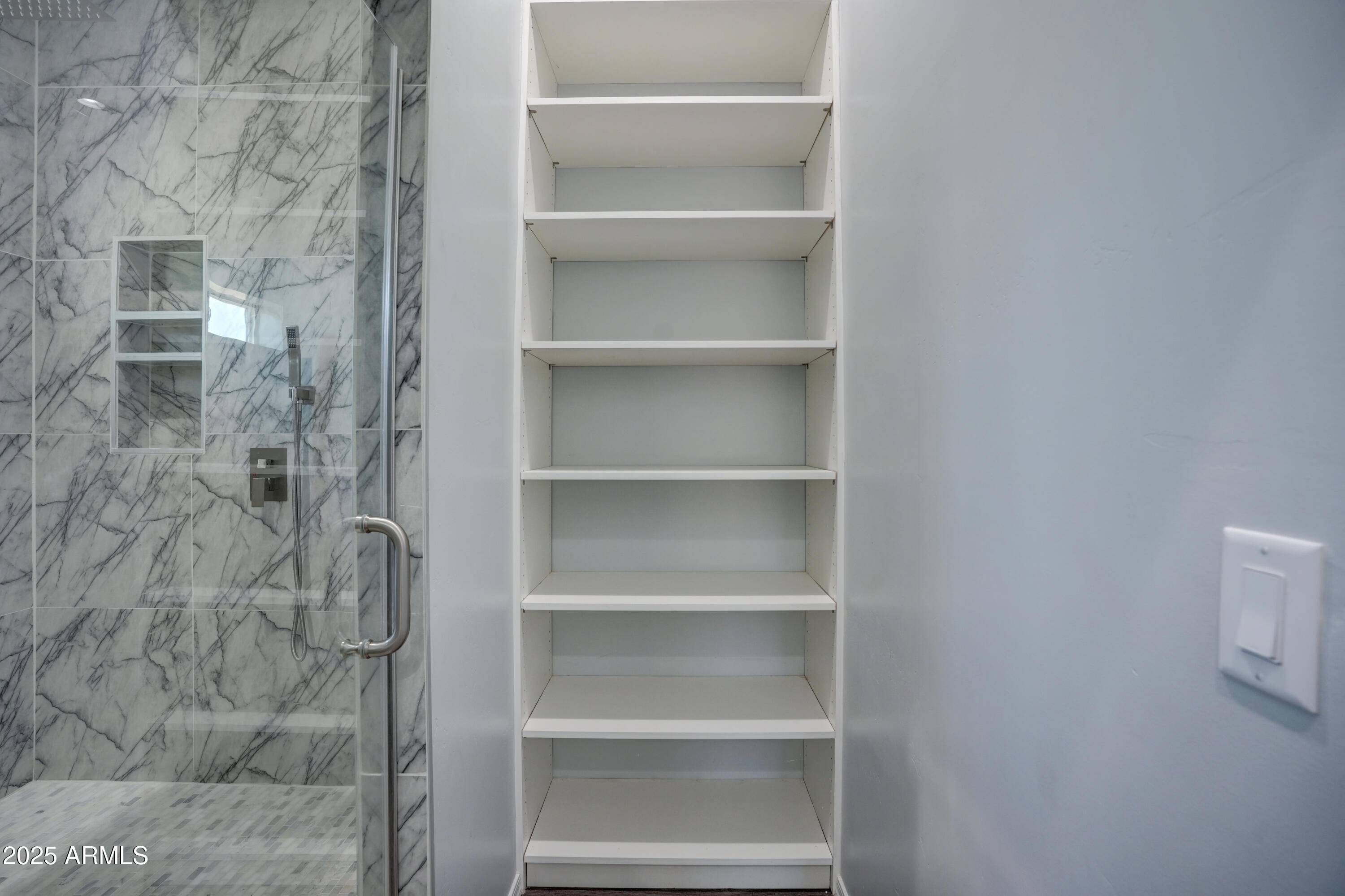 Cottonwood, Arizona 86326, United States, 3 Bedrooms Bedrooms, ,2 BathroomsBathrooms,Residential,Active,240975