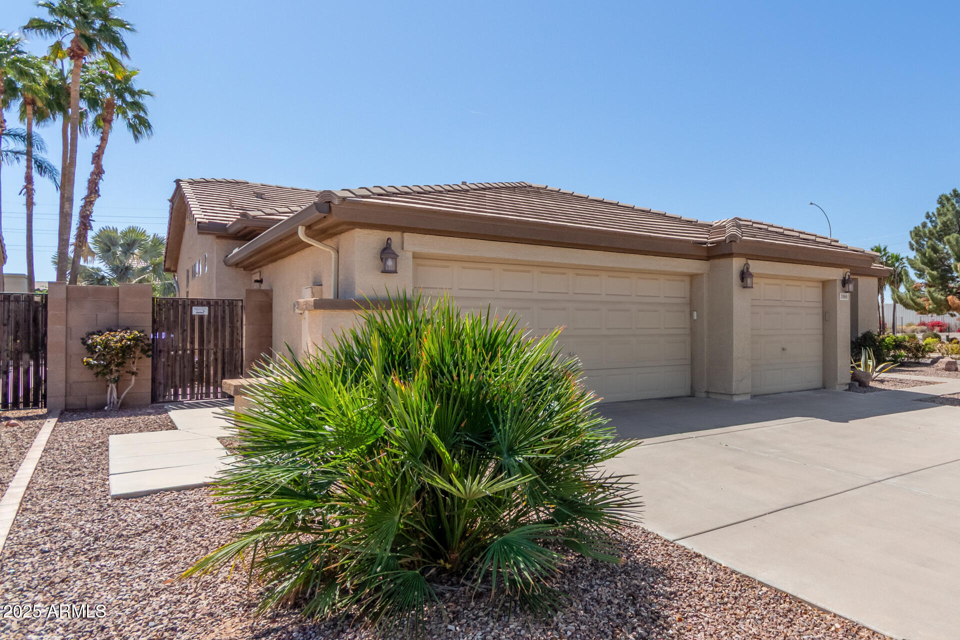 2465 W WEATHERBY Way