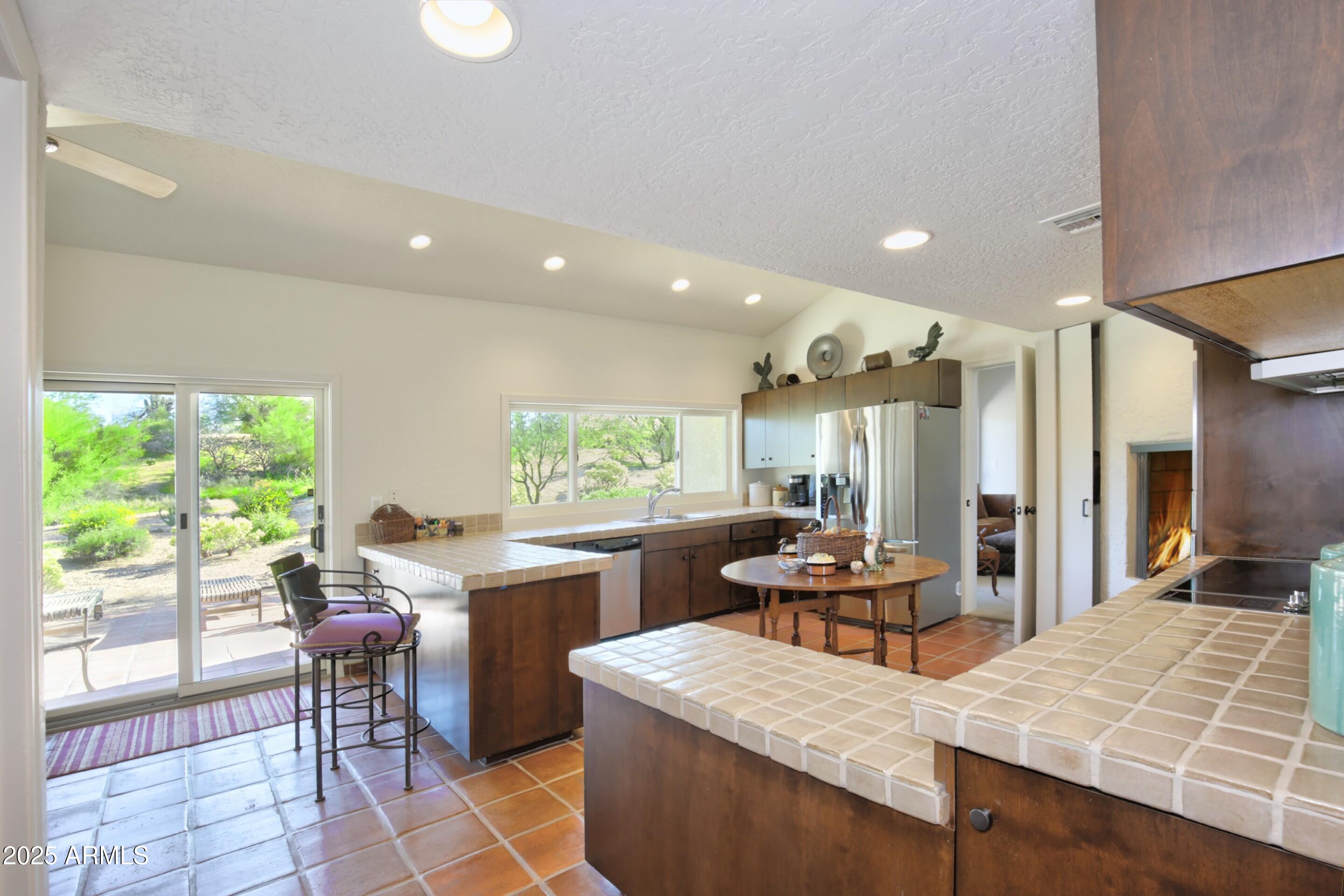 CAREFREE FORE - Residential