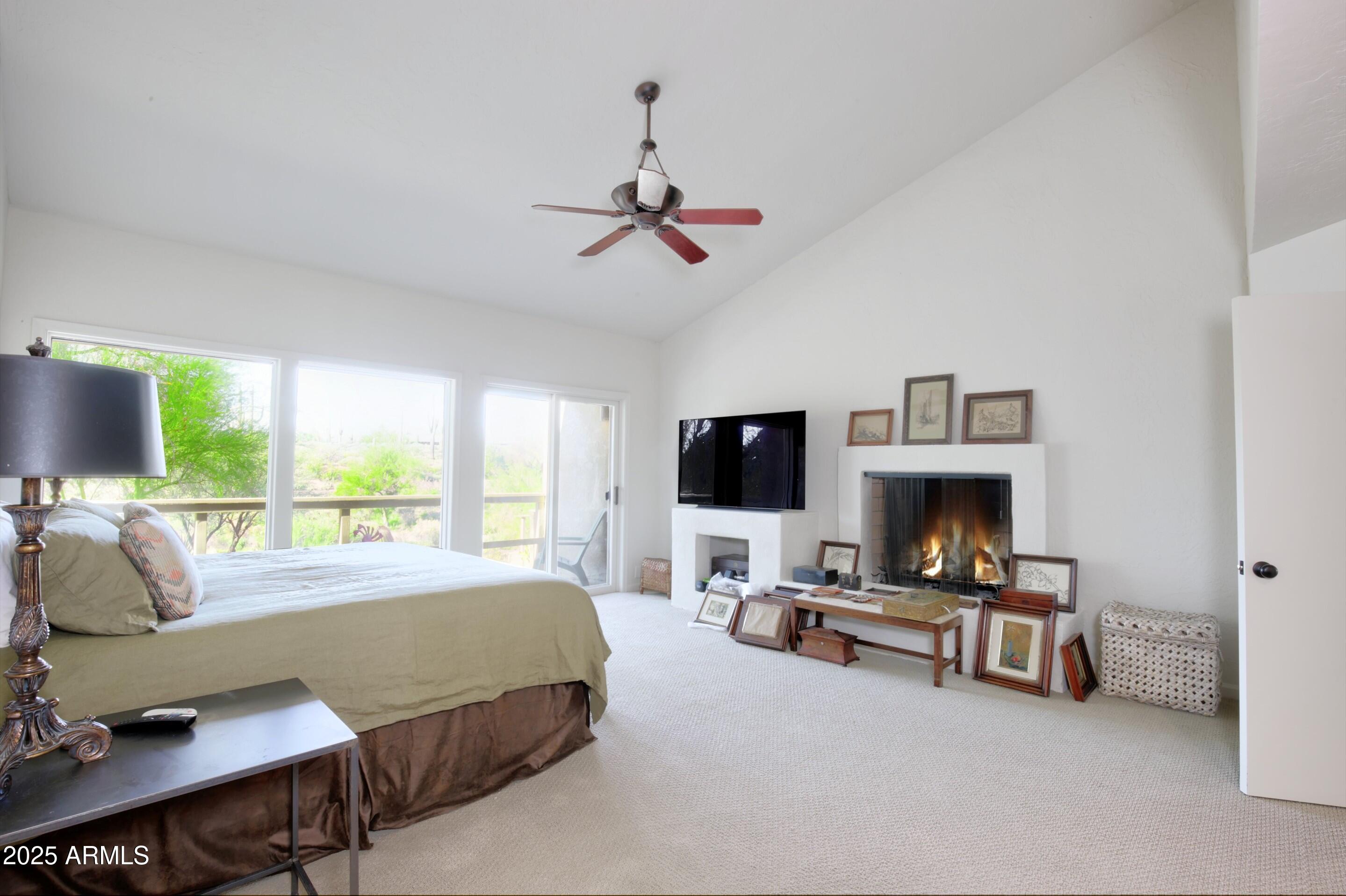 CAREFREE FORE - Residential