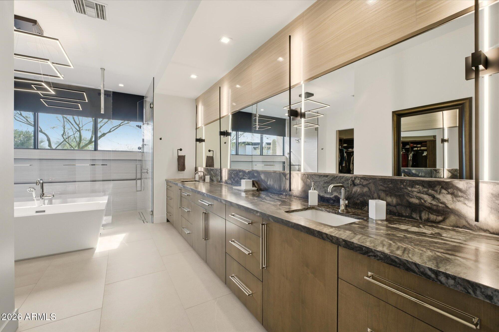 Scottsdale, Arizona, 85255, United States, 4 Bedrooms Bedrooms, ,6 BathroomsBathrooms,Residential,Active,2025965