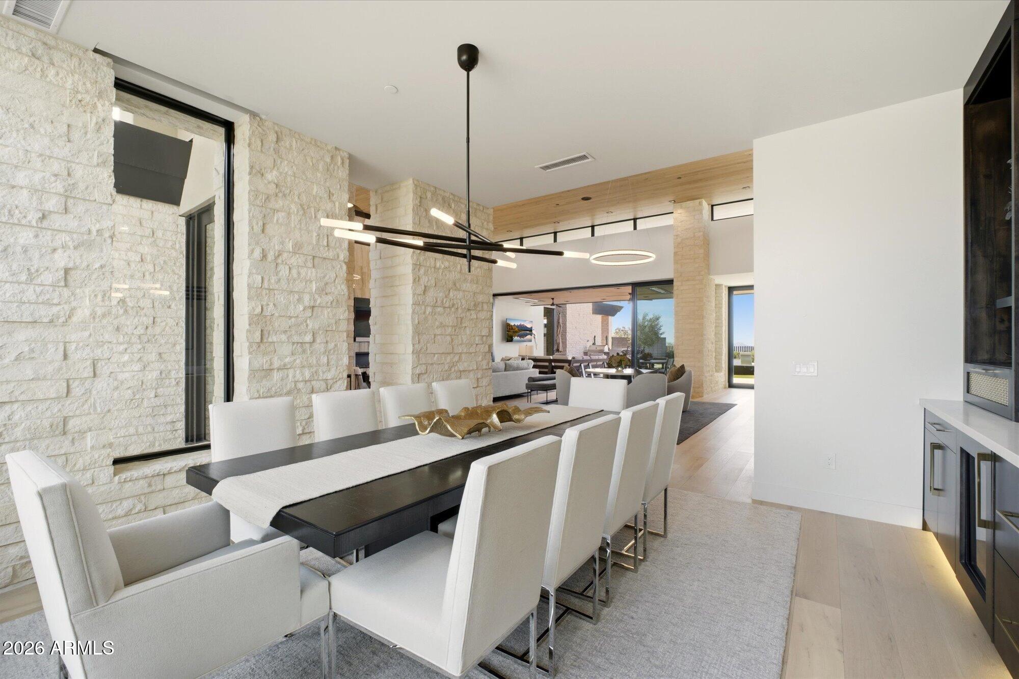 Scottsdale, Arizona, 85255, United States, 4 Bedrooms Bedrooms, ,6 BathroomsBathrooms,Residential,Active,2025965