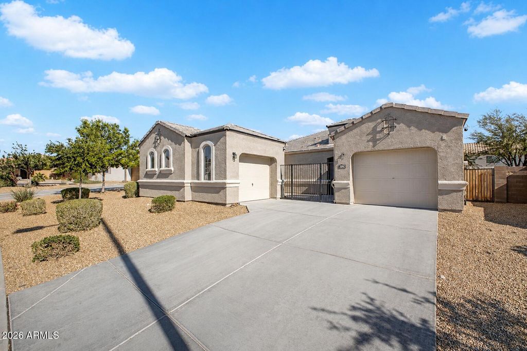 Photo of 29673 W Weldon Avenue, Buckeye, AZ 85396 (MLS # 7019601)