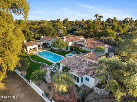 Photo of 8500 N Golf Drive, Paradise Valley, AZ 85253 (MLS # 6971871)