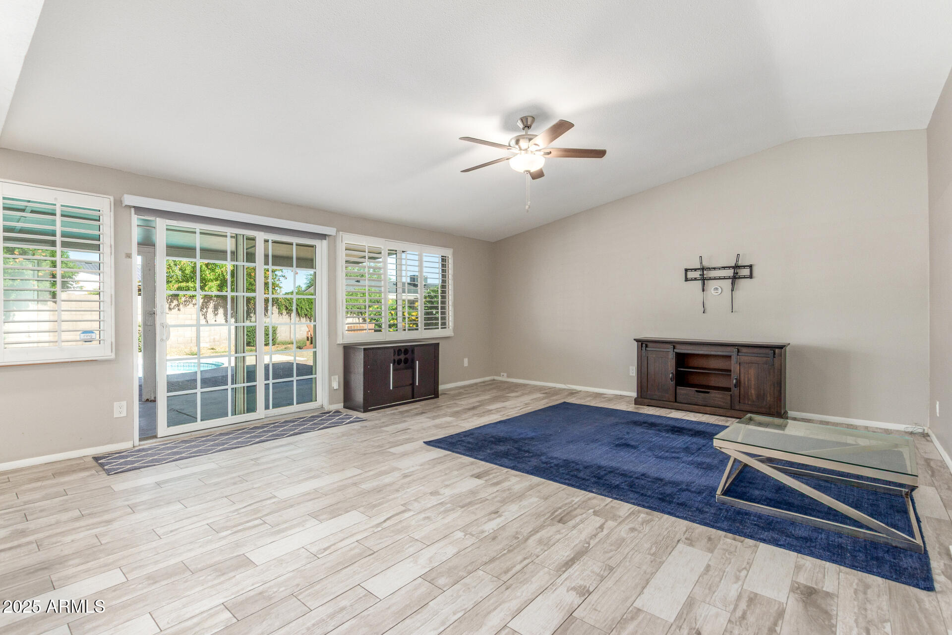 4012 E CAPITAN DREYFUS Avenue