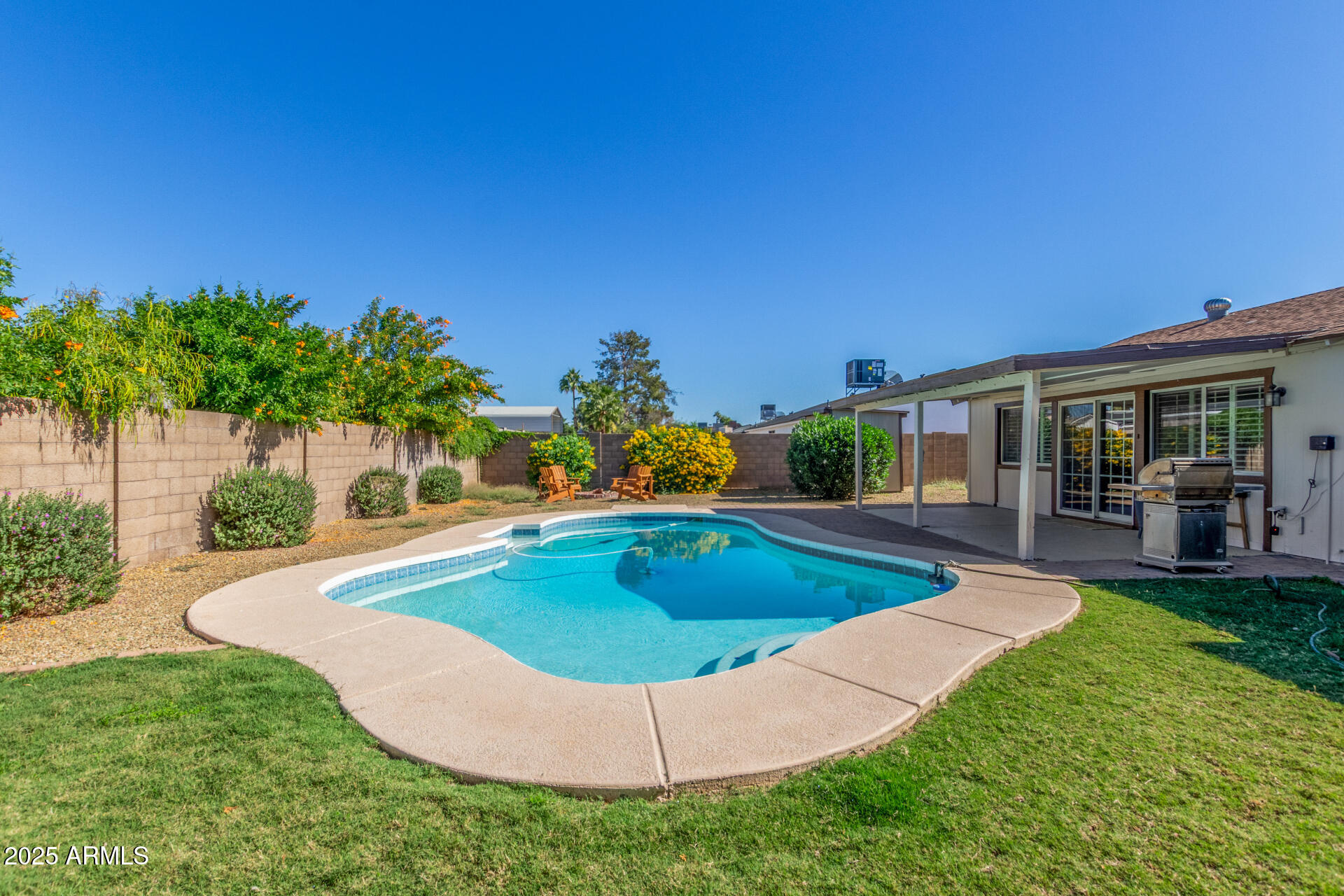 4012 E CAPITAN DREYFUS Avenue