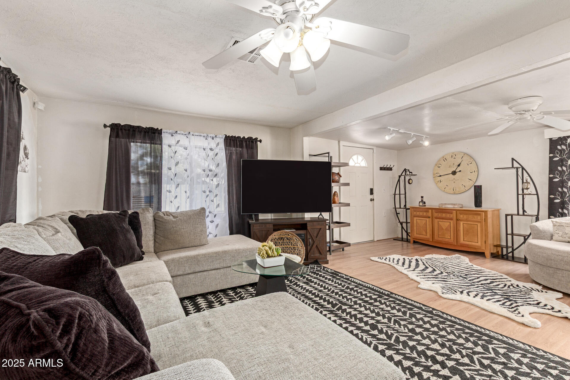 1925 S ARIZONA Boulevard 14