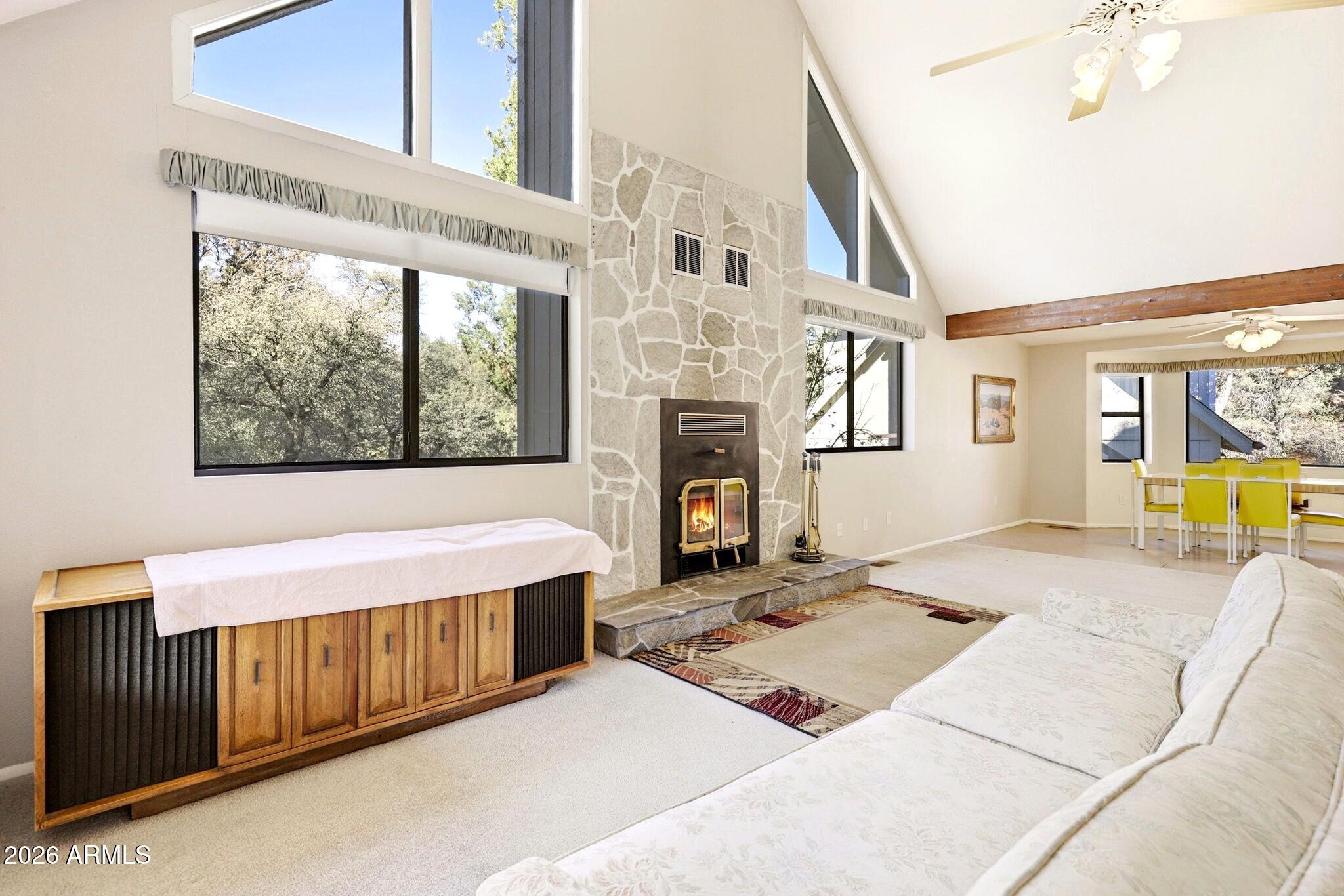 449 W Elk Song Trail