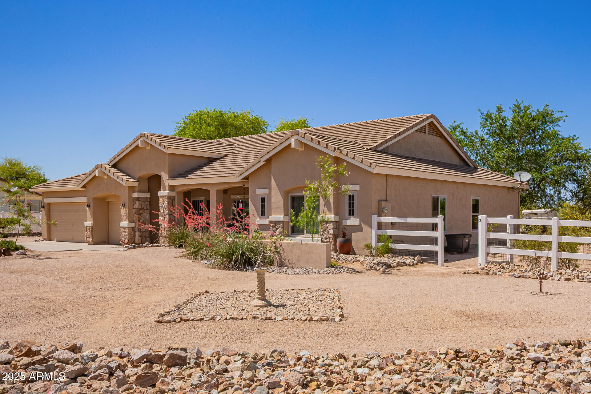 Homes 3 9658 W GOLDDUST Drive