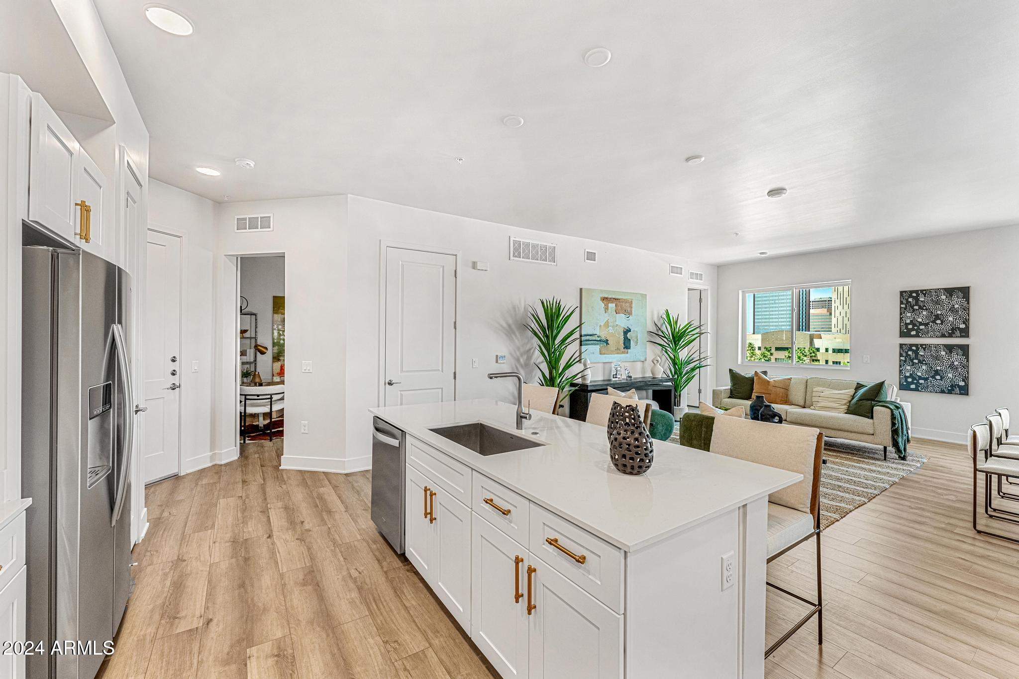 3131 N CENTRAL Avenue 3018