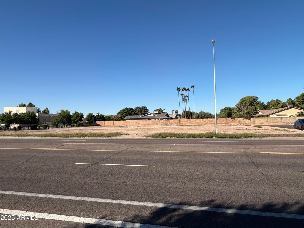 Photo of 6008 S Mcclintock Drive #-, Tempe, AZ 85283 (MLS # 7070503)