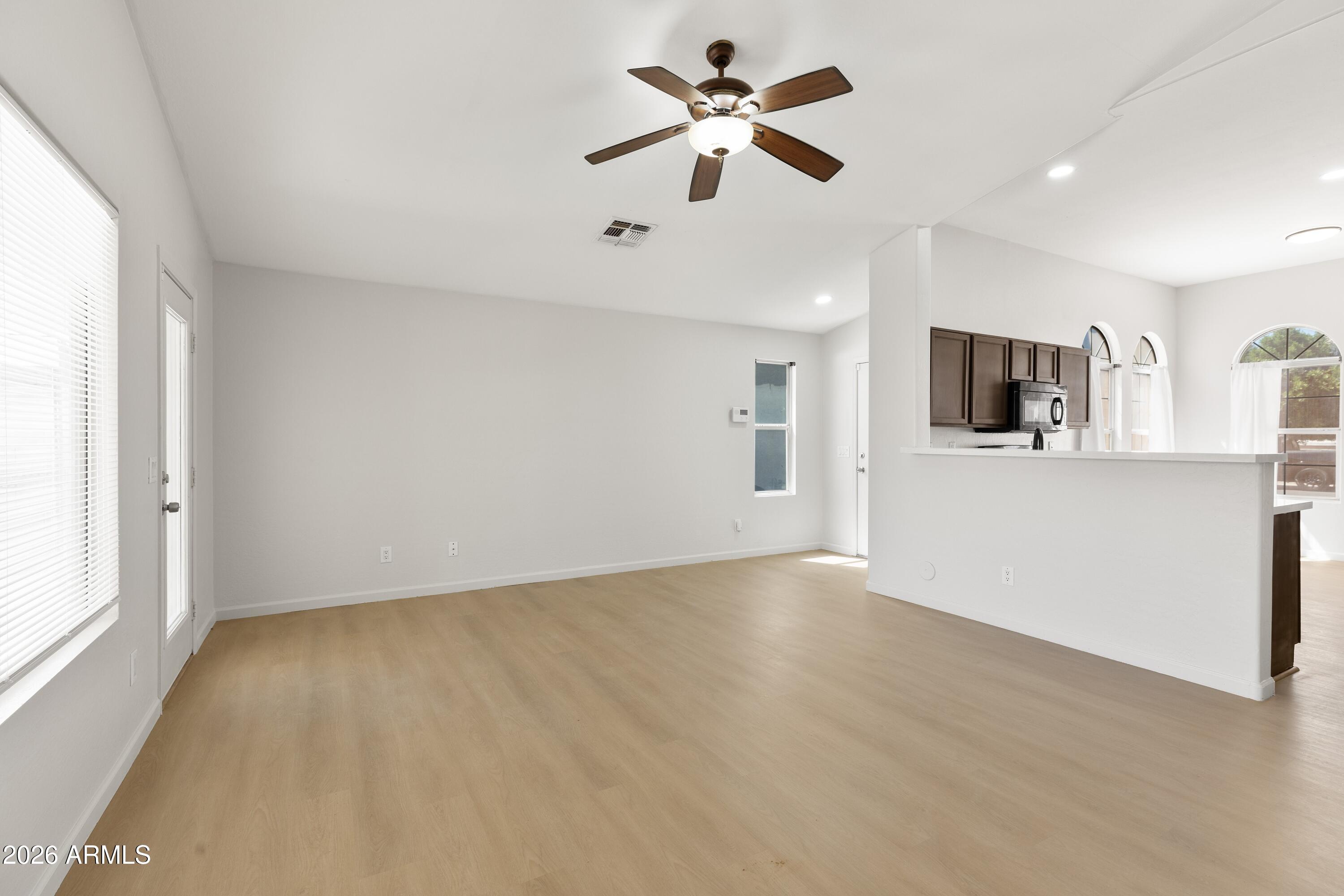 11045 W Augusta Avenue