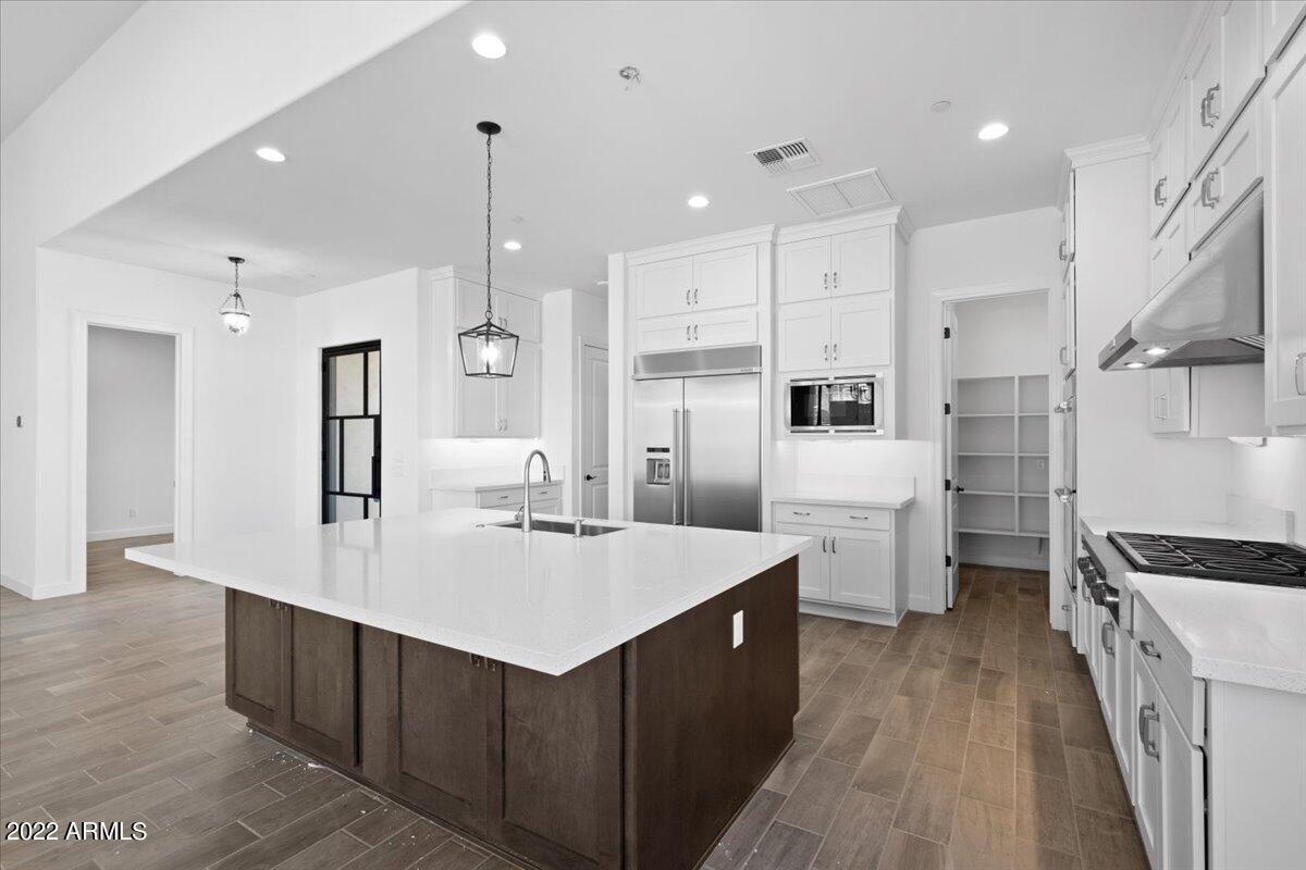 12387 E Black Rock Road