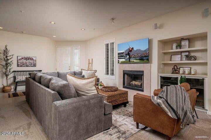 7400 E GAINEY CLUB Drive 114