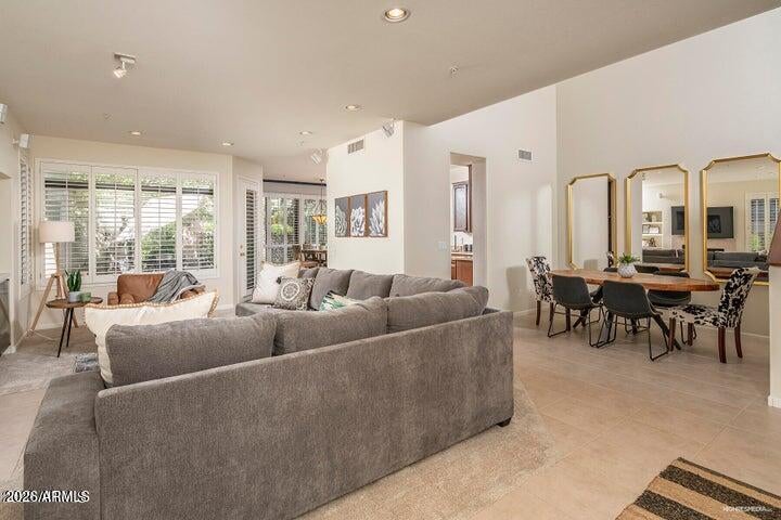 7400 E GAINEY CLUB Drive 114