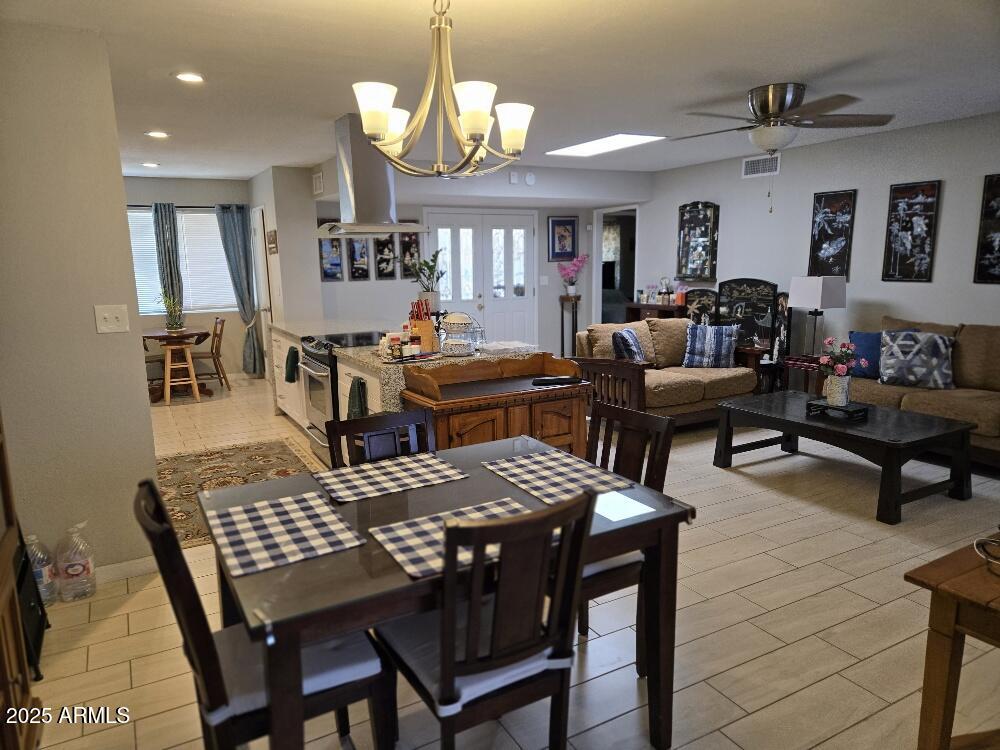 10015 N BALBOA Drive