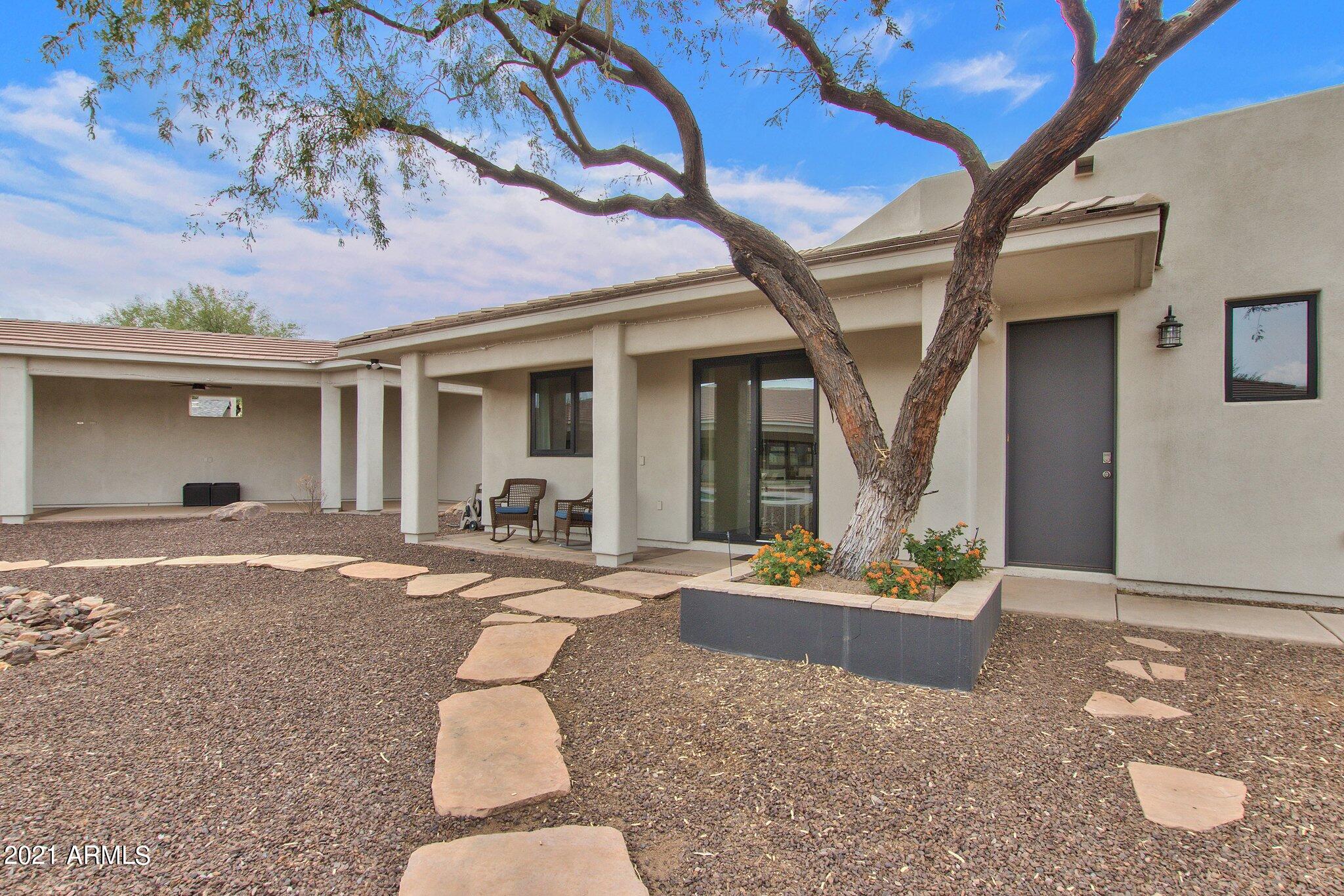 SUNDOWN RANCHOS - Residential