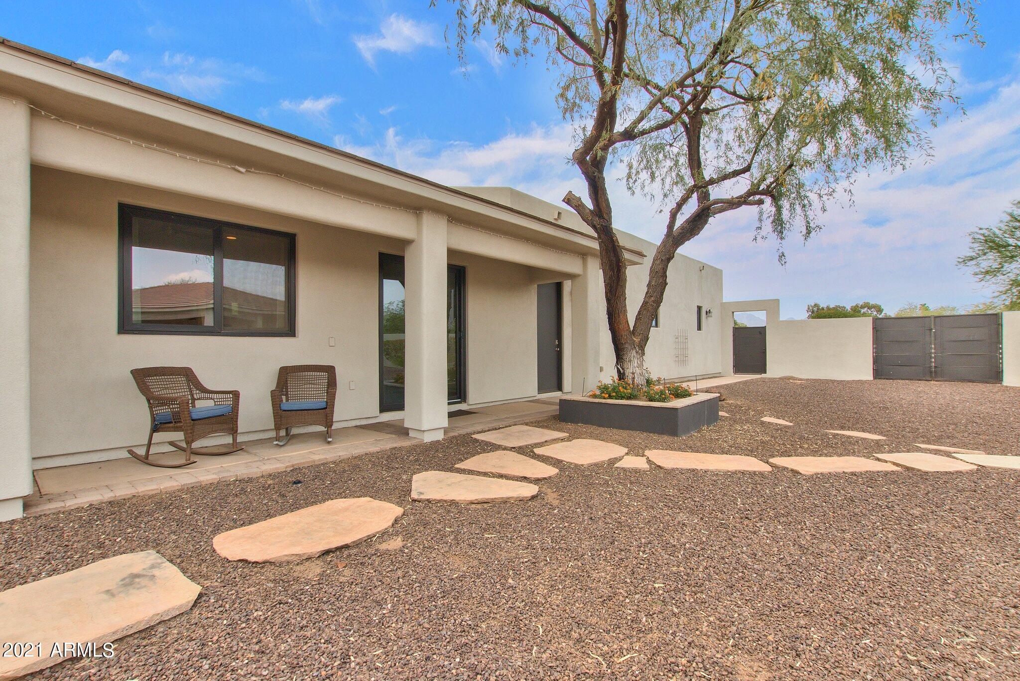 SUNDOWN RANCHOS - Residential