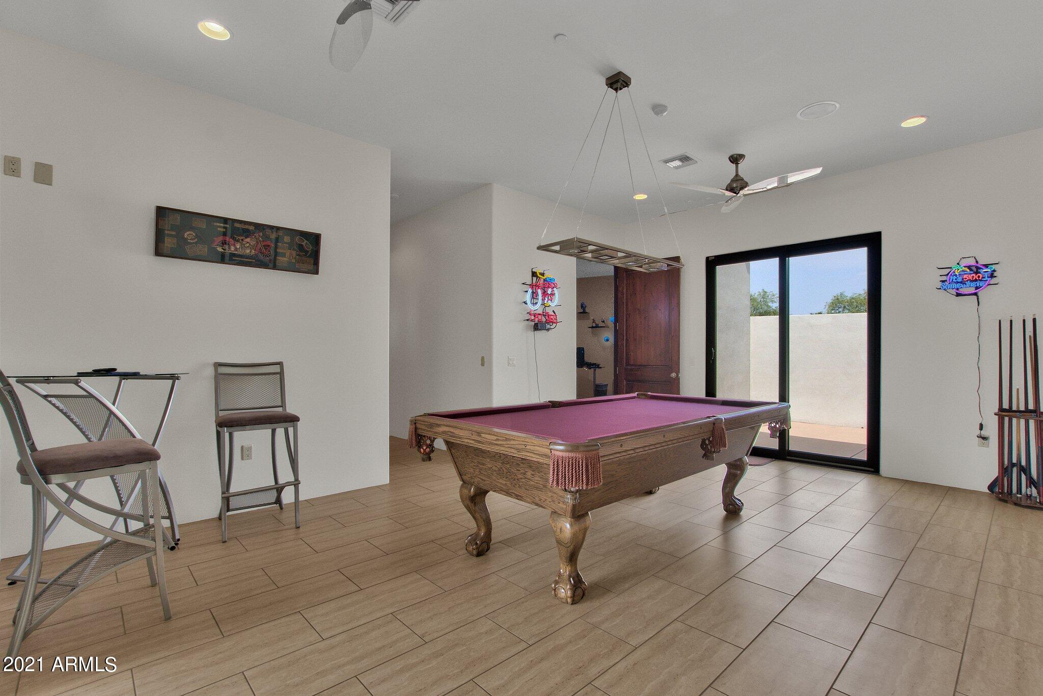 SUNDOWN RANCHOS - Residential