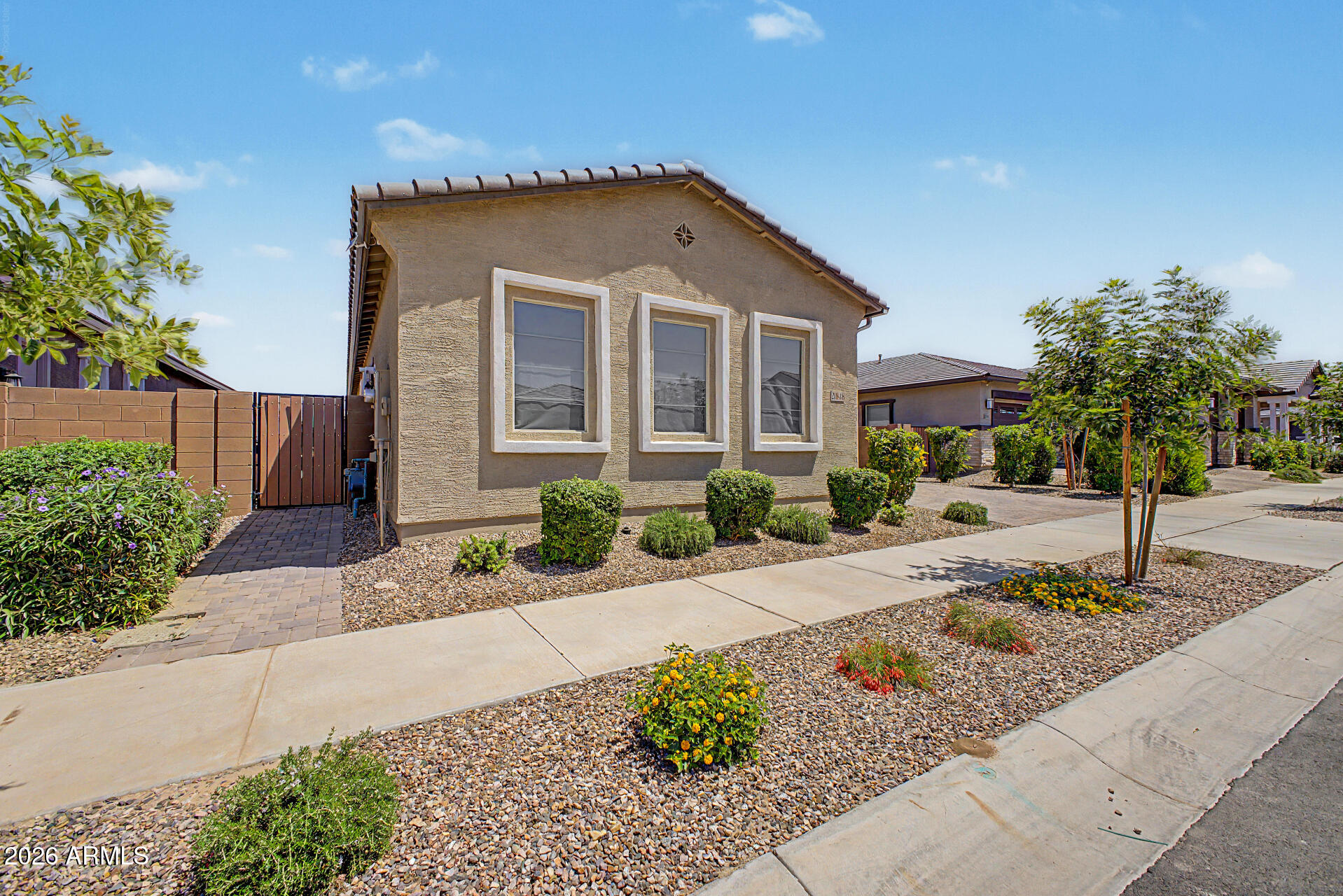 21848 E SADDLE Court